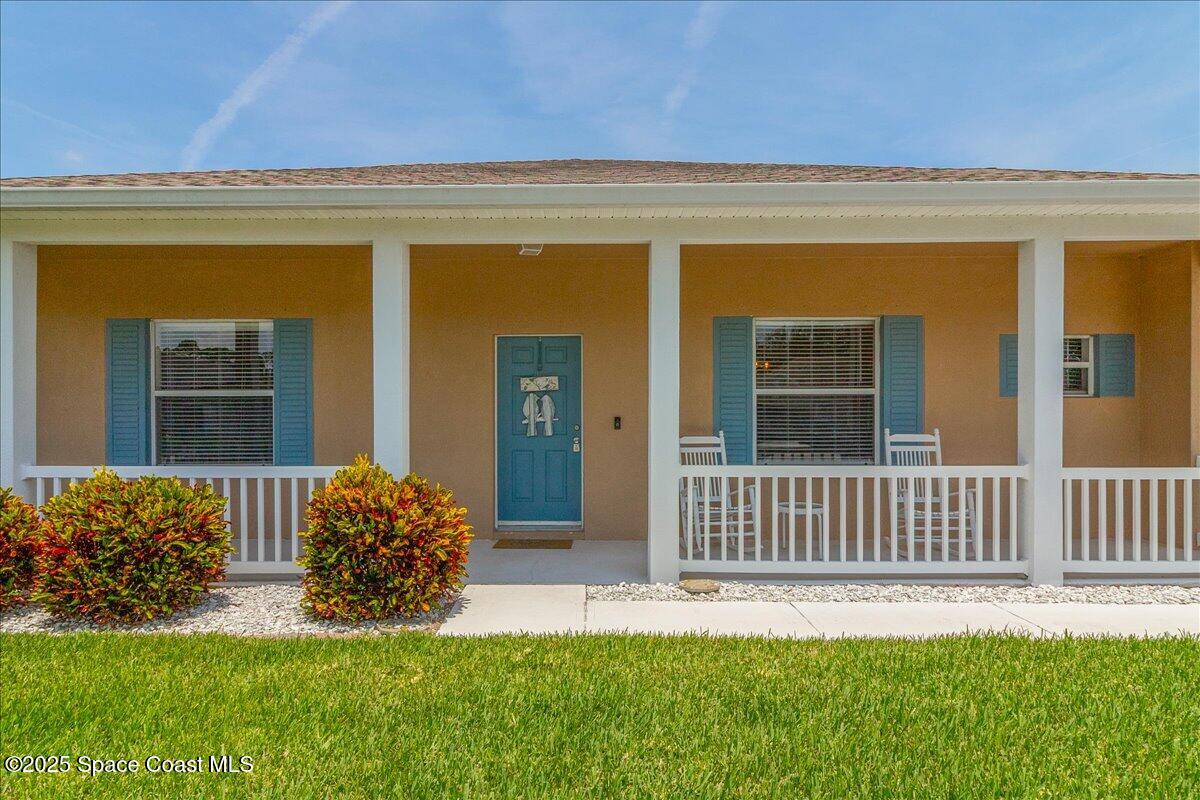 5290 Cinnamon Fern Boulevard