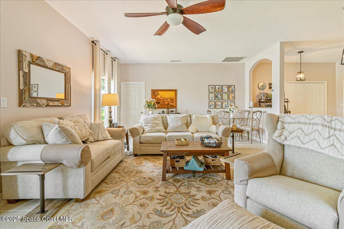 5290 Cinnamon Fern Boulevard