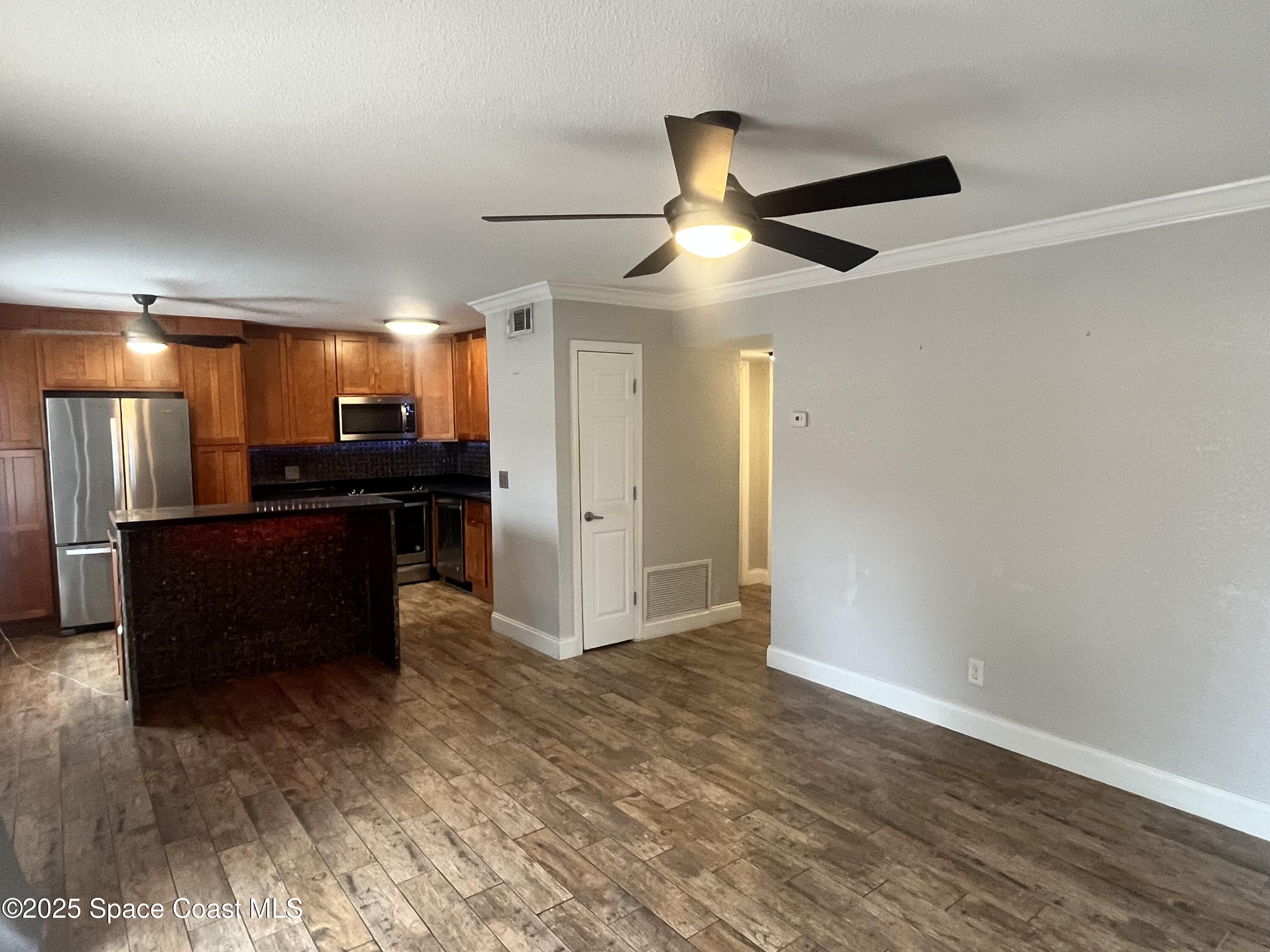 145 E Colonial Court B