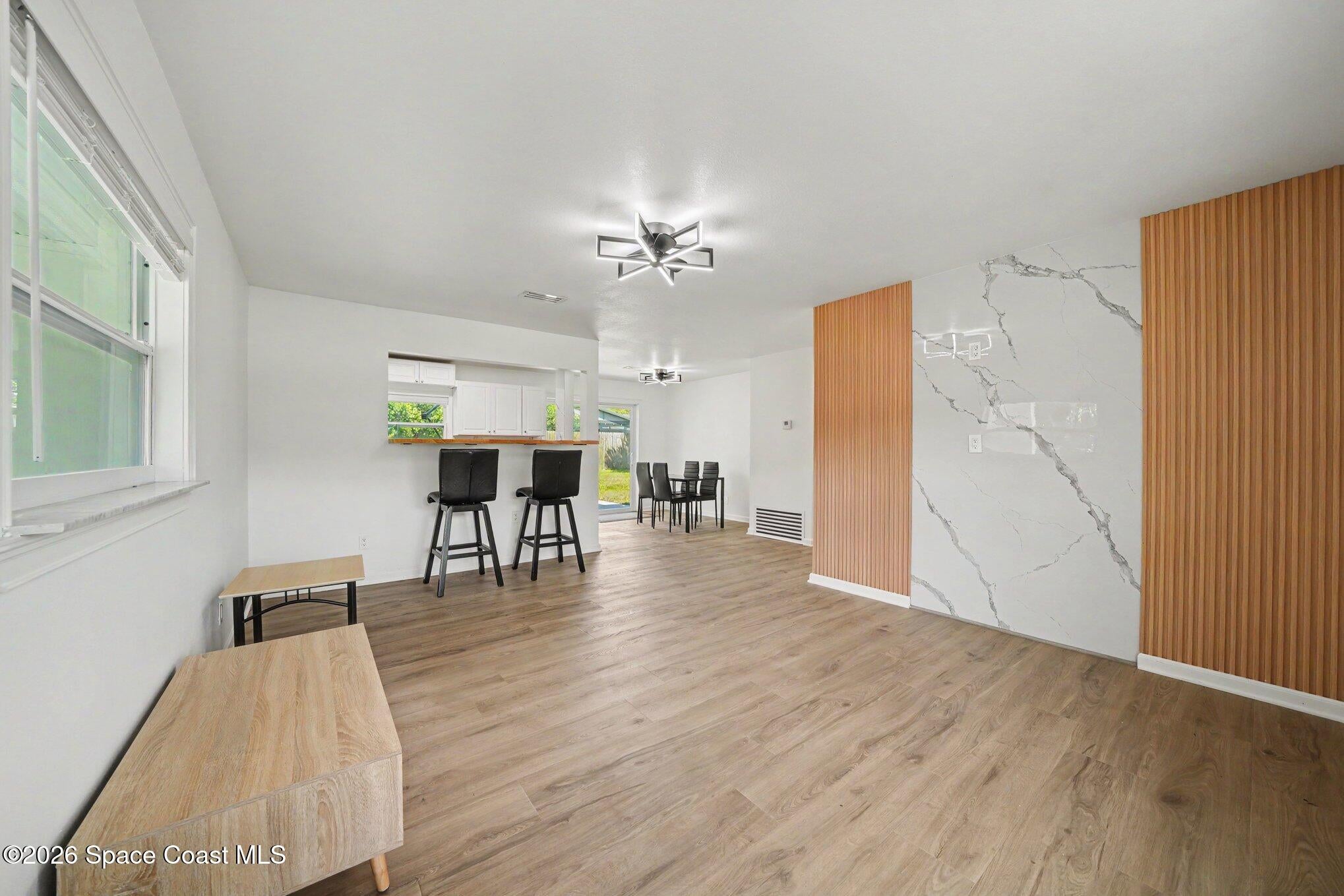 506 Cambridge Circle