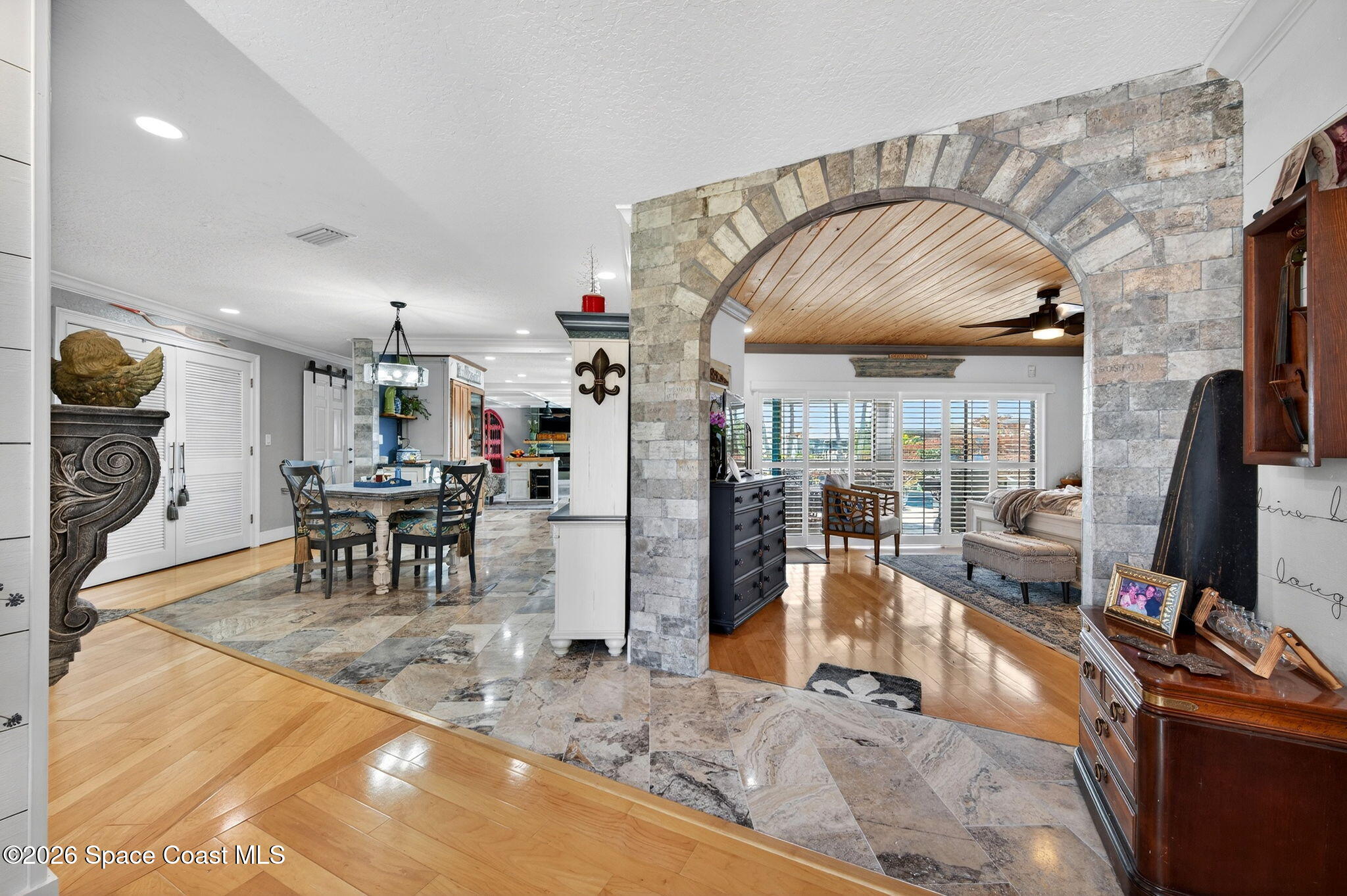 405 S Banana River Boulevard