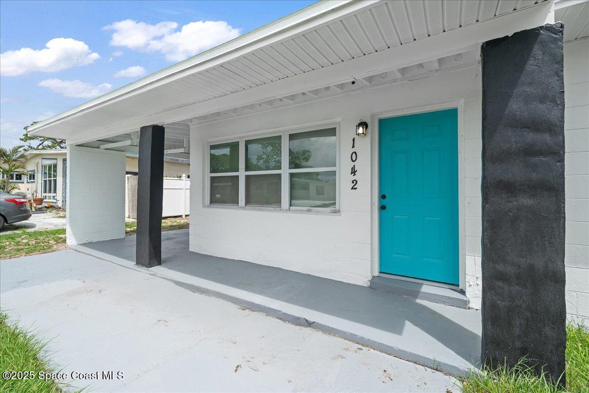 1042 Alamanda Lane