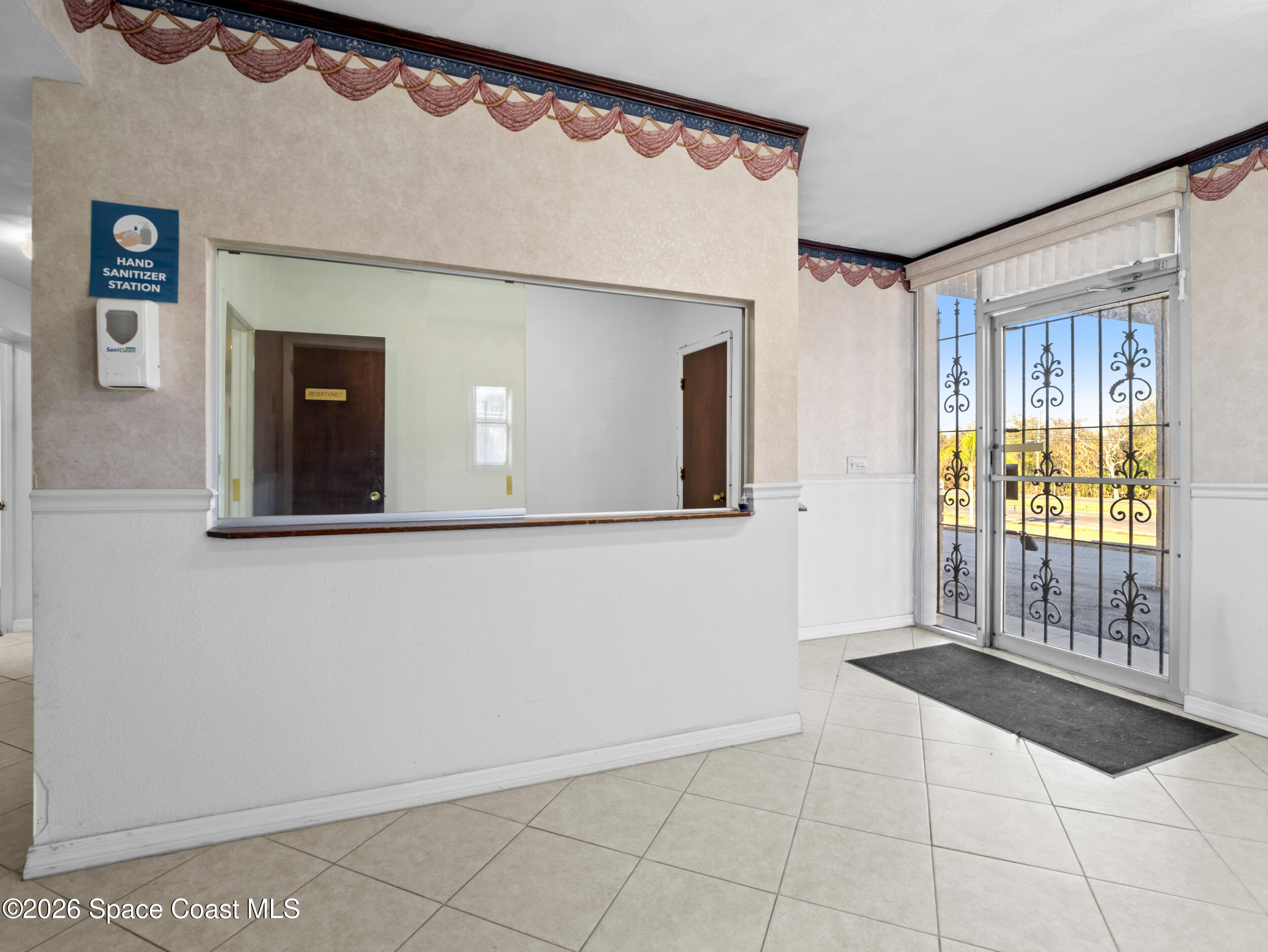 4015 N Highway 1
