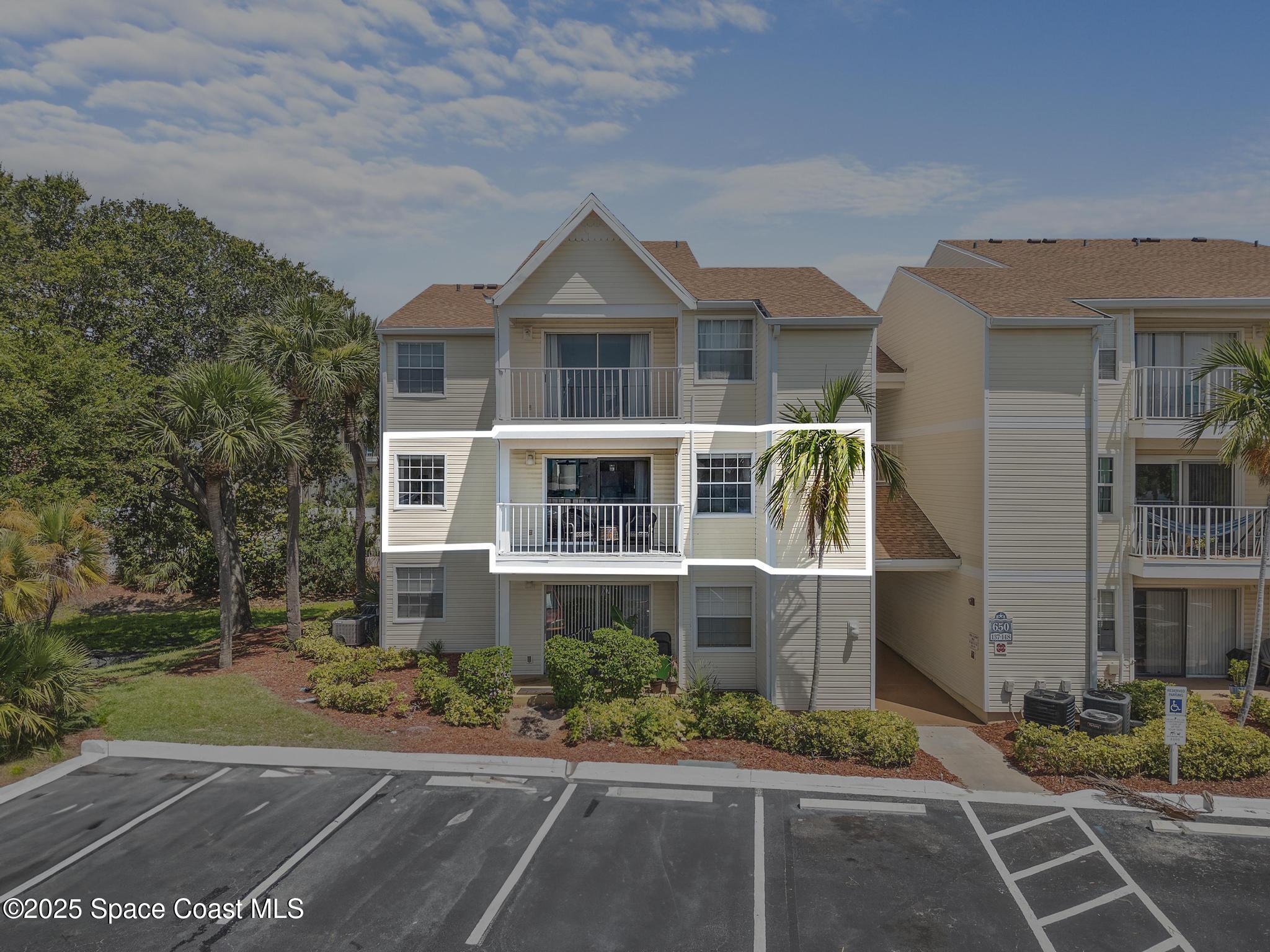 650 Island Club Court