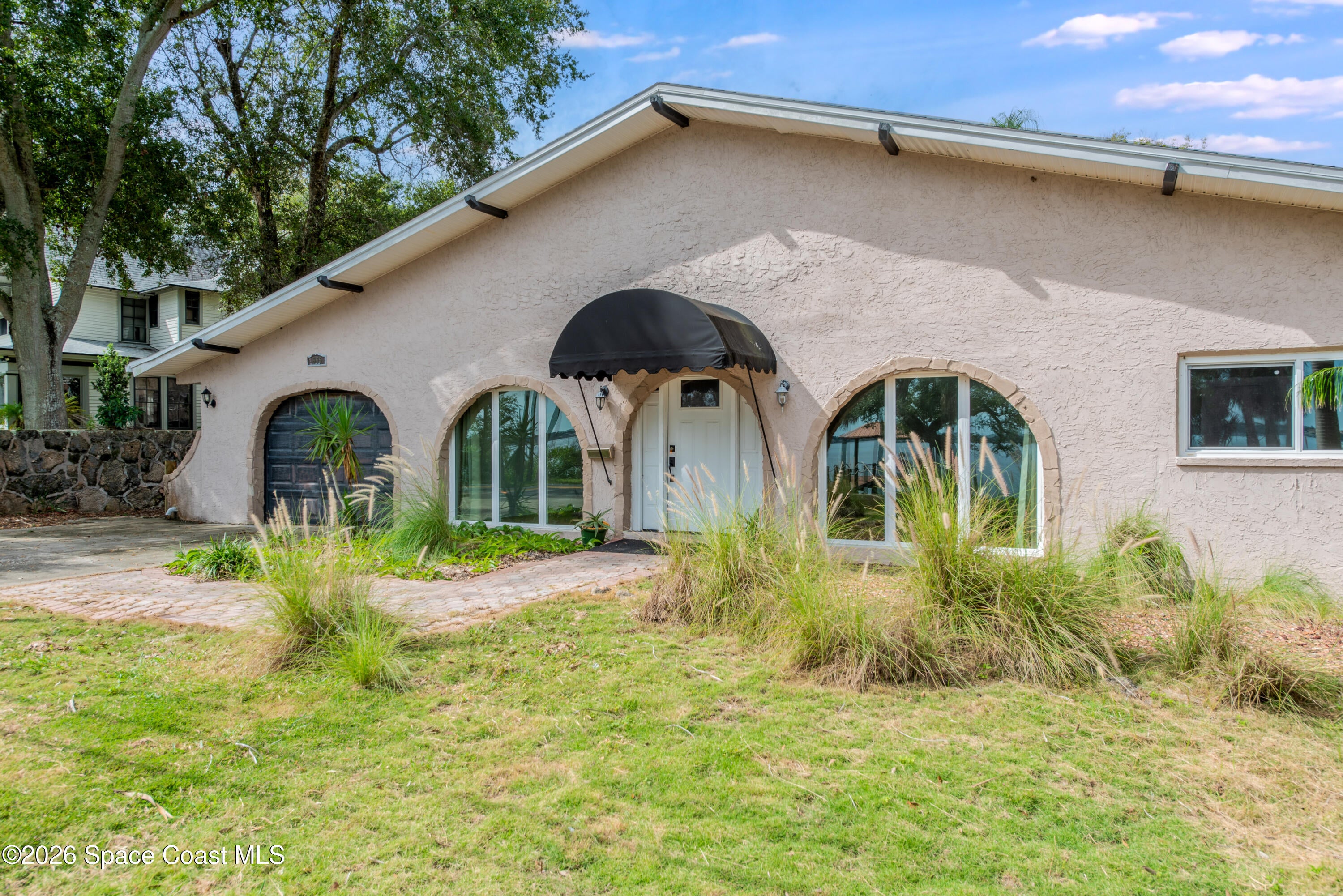 555 Rockledge Drive