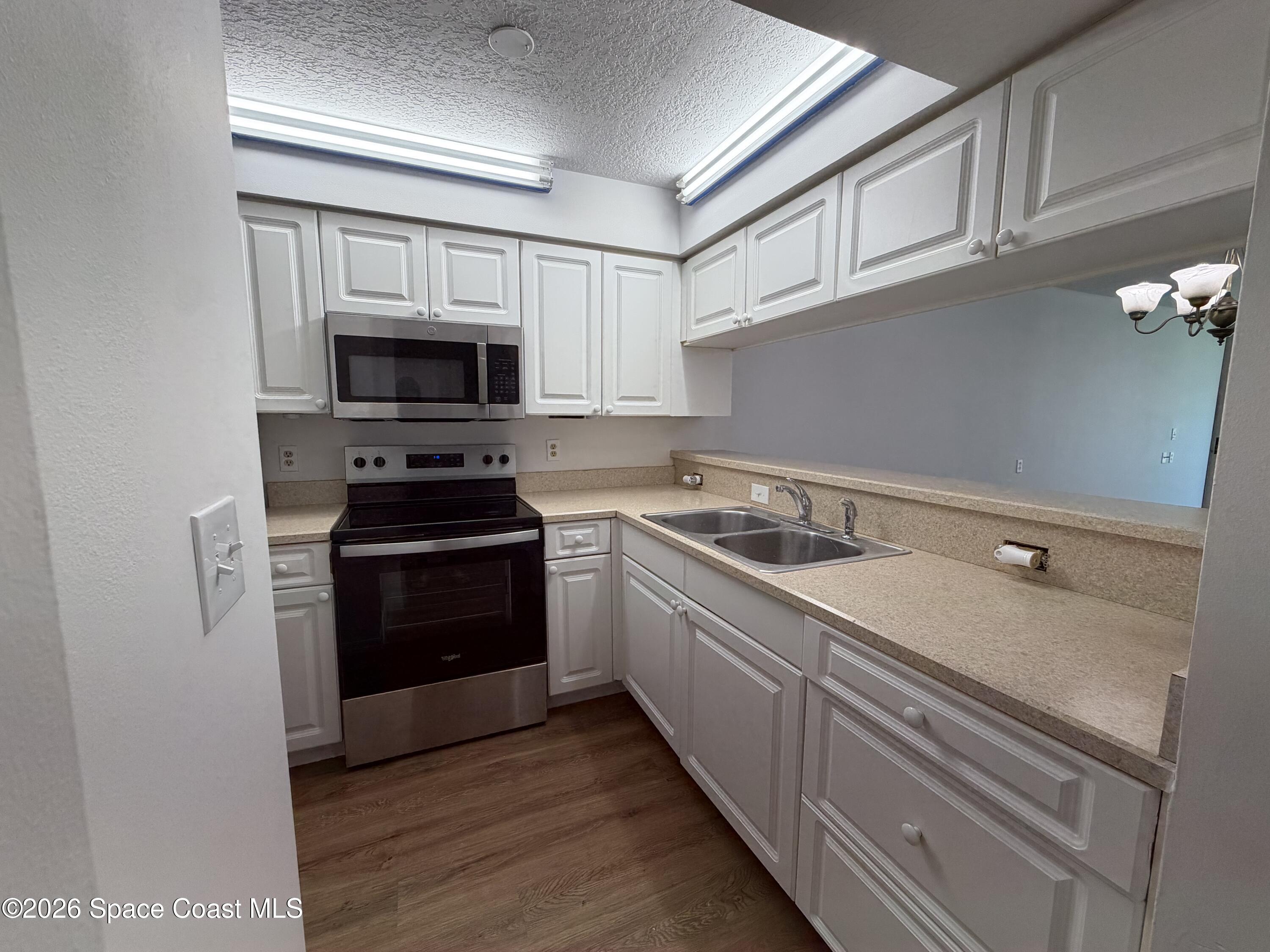 1420 Huntington Lane 2202