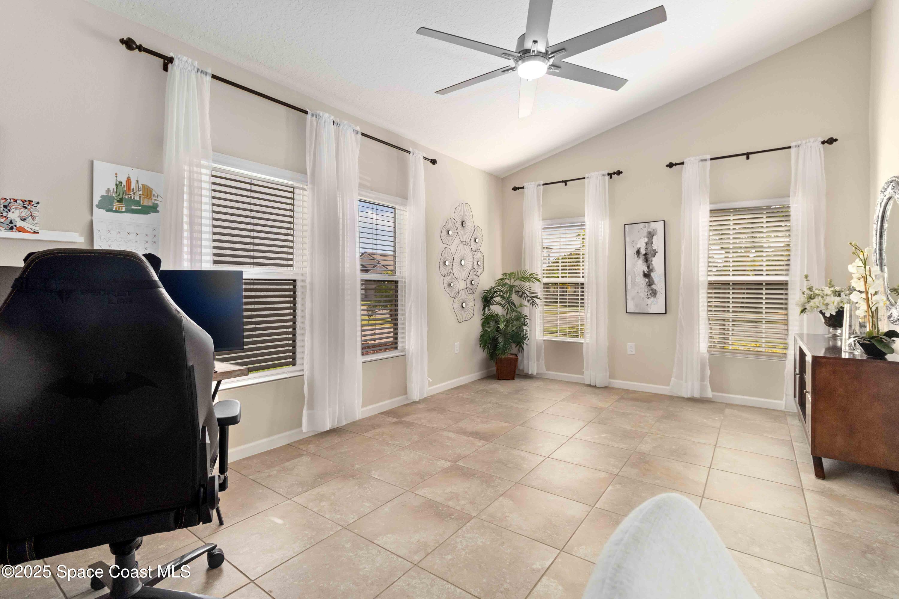 4479 Alligator Flag Circle