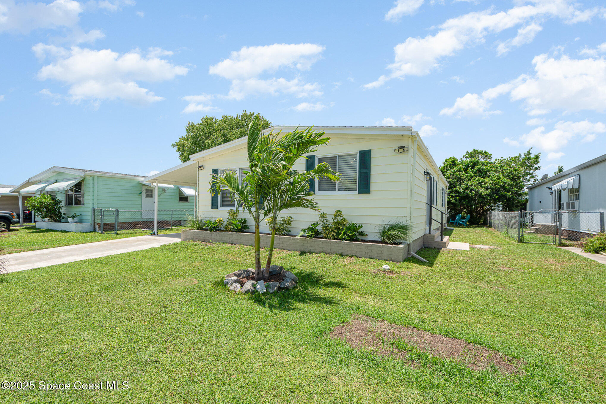 1812 Coco Plum Street NE