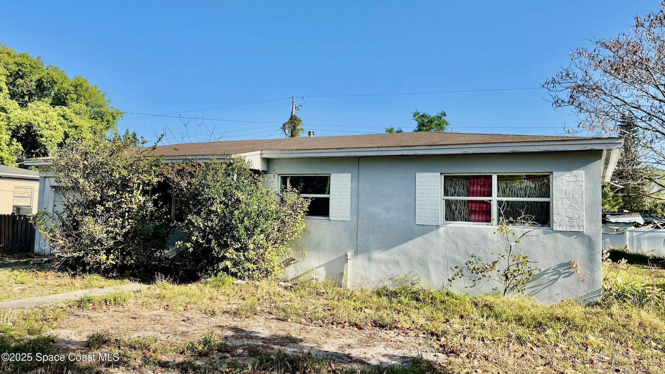 1050 Broadmoor Drive