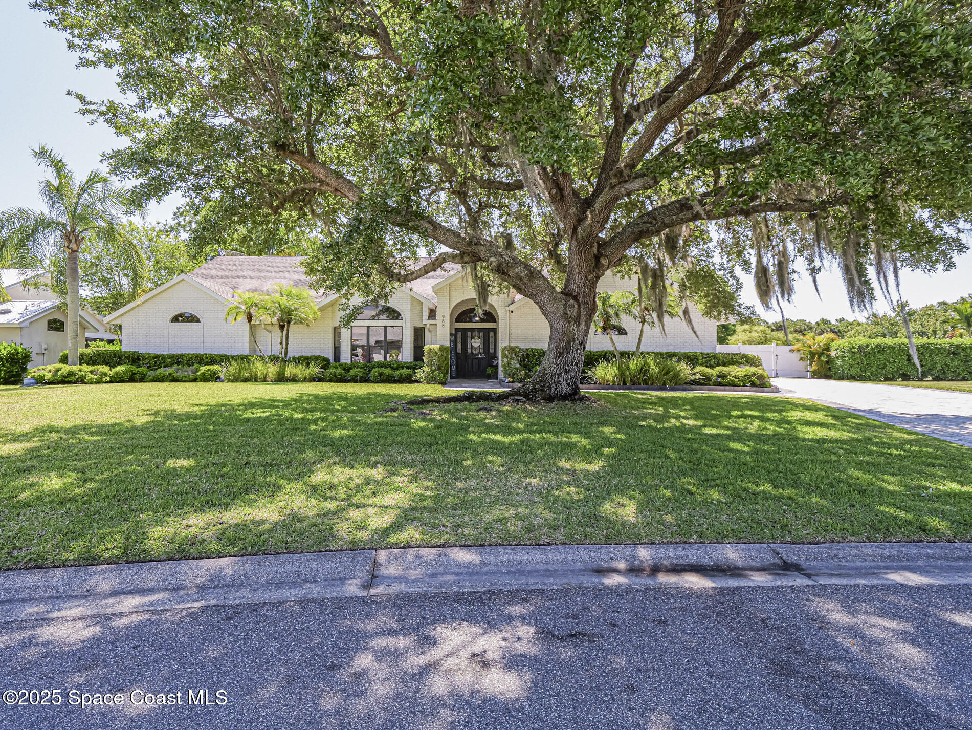 988 Spanish Wells Drive