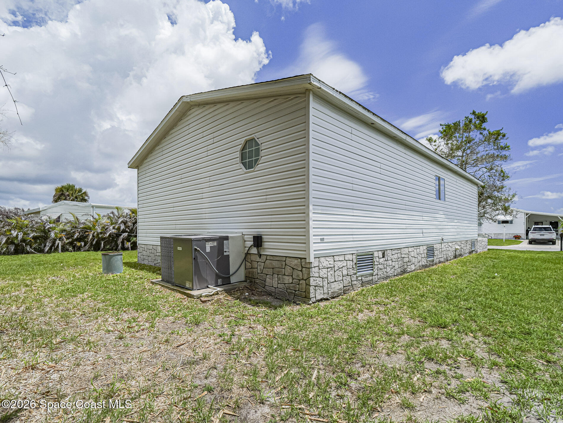 818 Thrush Circle