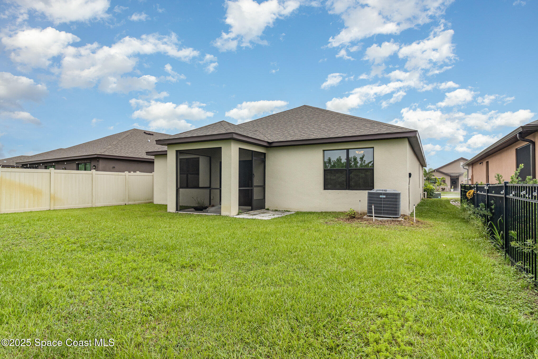975 Remington Green Drive SE
