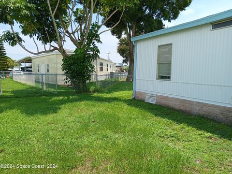 A home in Barefoot Bay