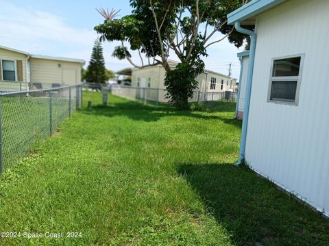 A home in Barefoot Bay