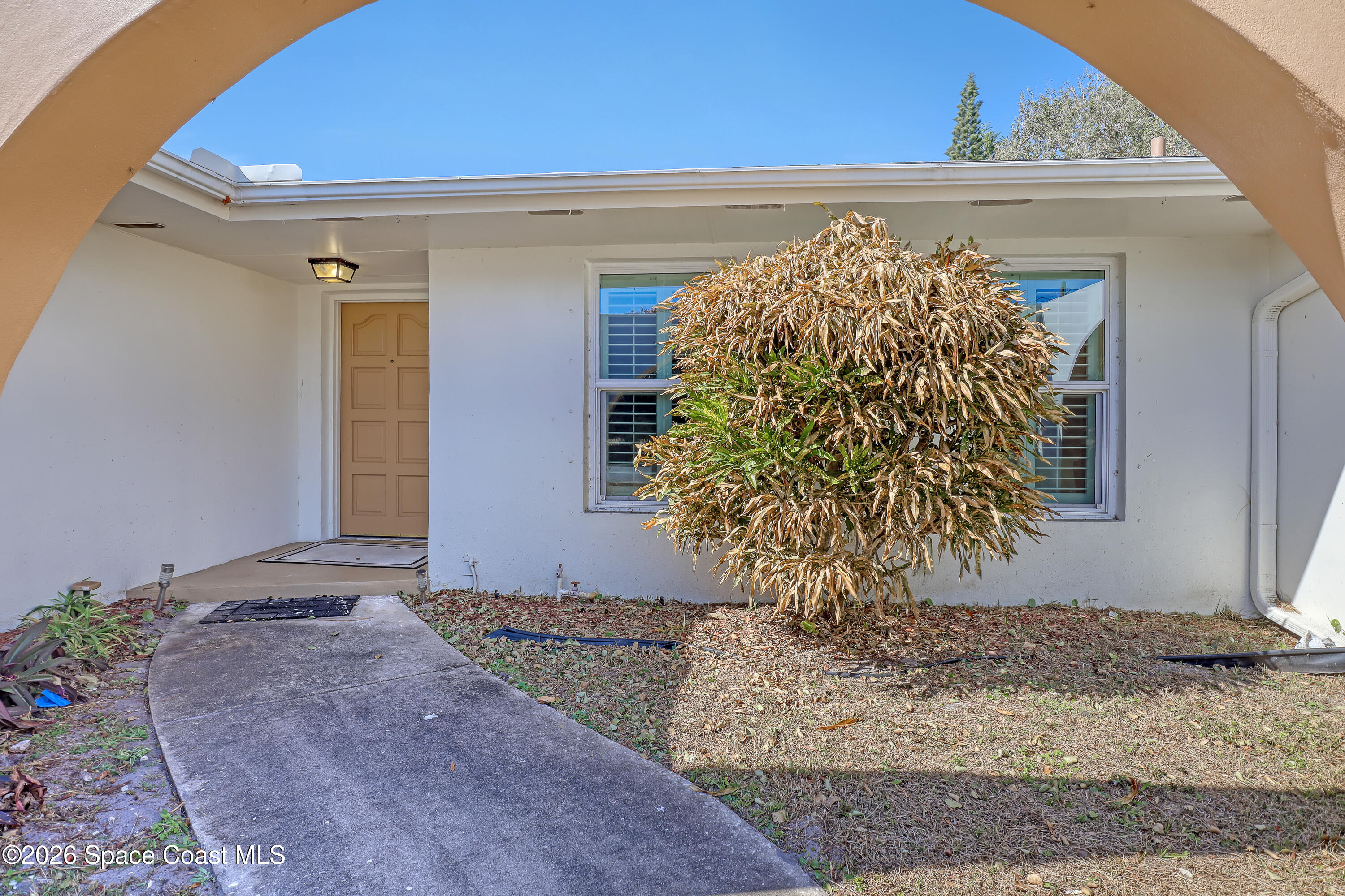 780 Baracoa Avenue NE