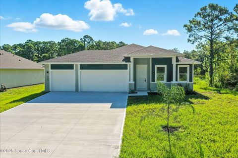 Photo of 2035 Tahoe Avenue SE, Palm Bay, FL 32909 (MLS # 1064447)