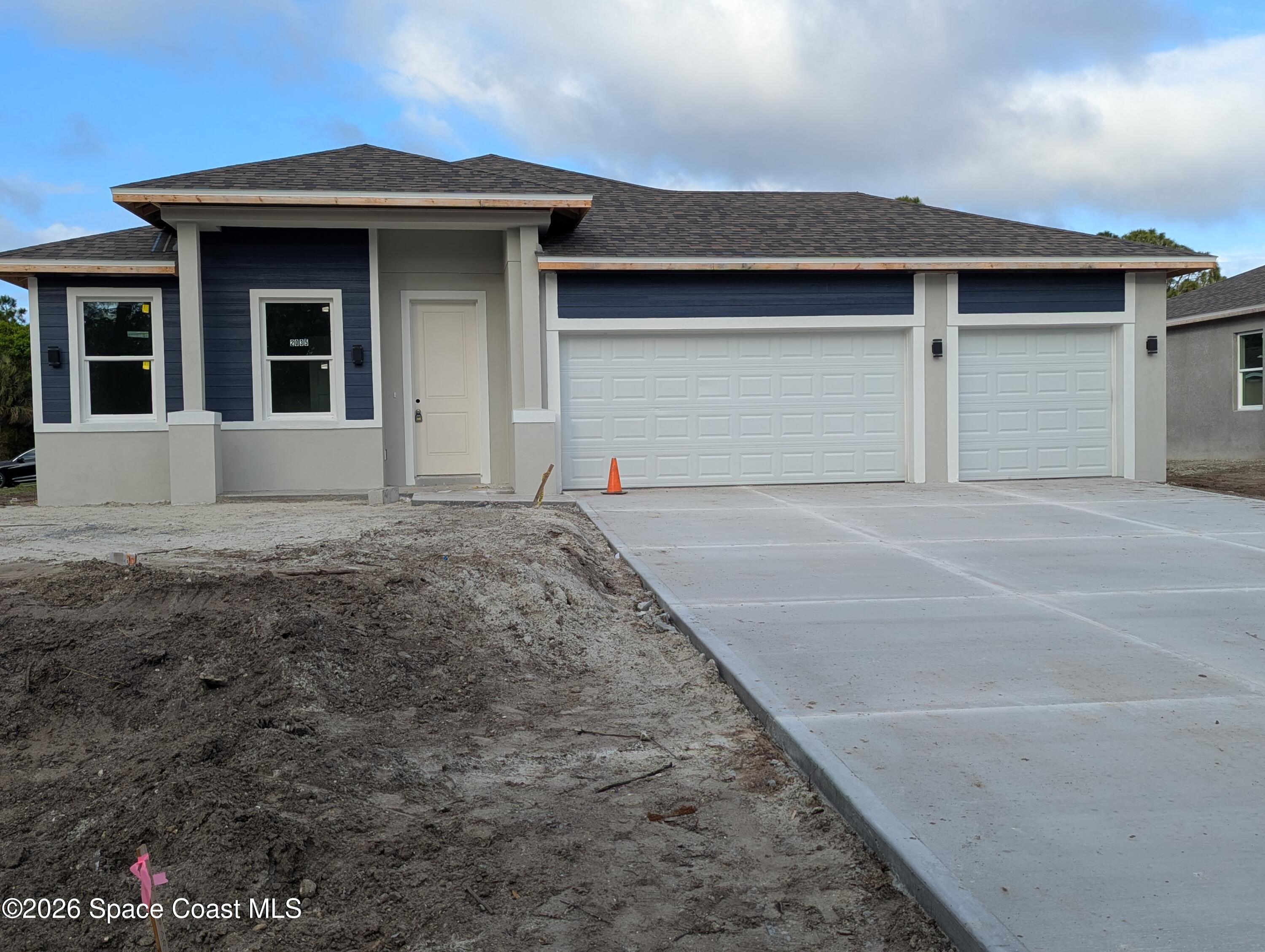 2035 Tahoe Avenue SE