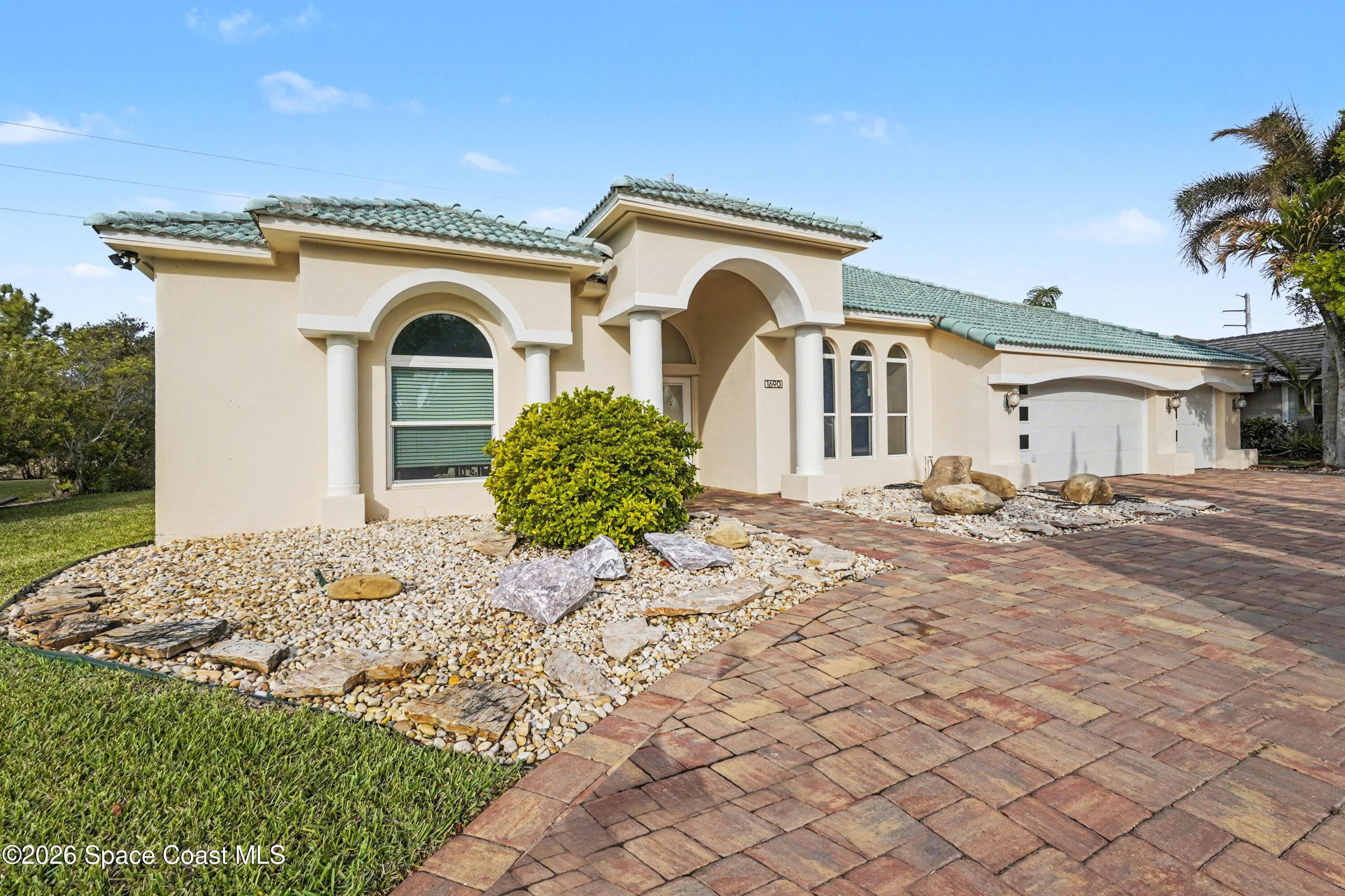 1690 Canterbury Drive