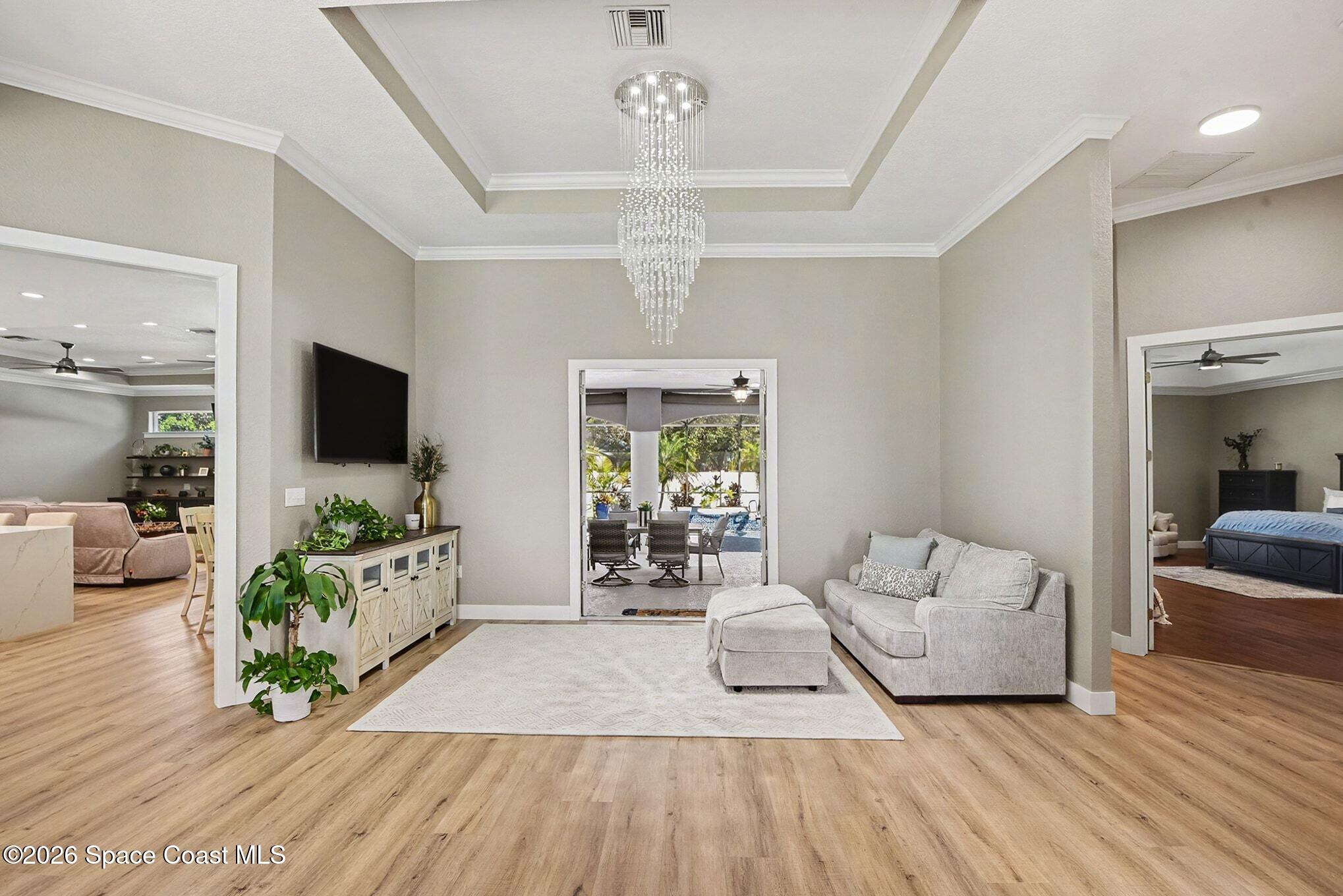 2795 Fawn Lake Boulevard