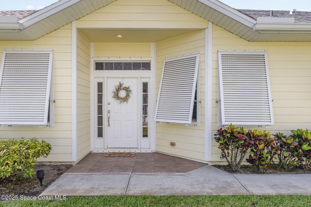 Photo of 1076 Eleuthera Drive NE, Palm Bay, FL 32905 (MLS # 1055522)