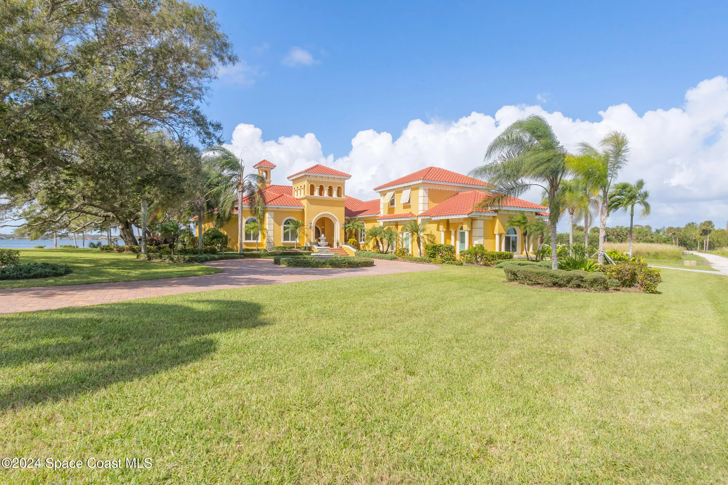 Merritt Island, Florida 32952, United States, 5 Bedrooms Bedrooms, ,6 BathroomsBathrooms,Residential,Active,31419