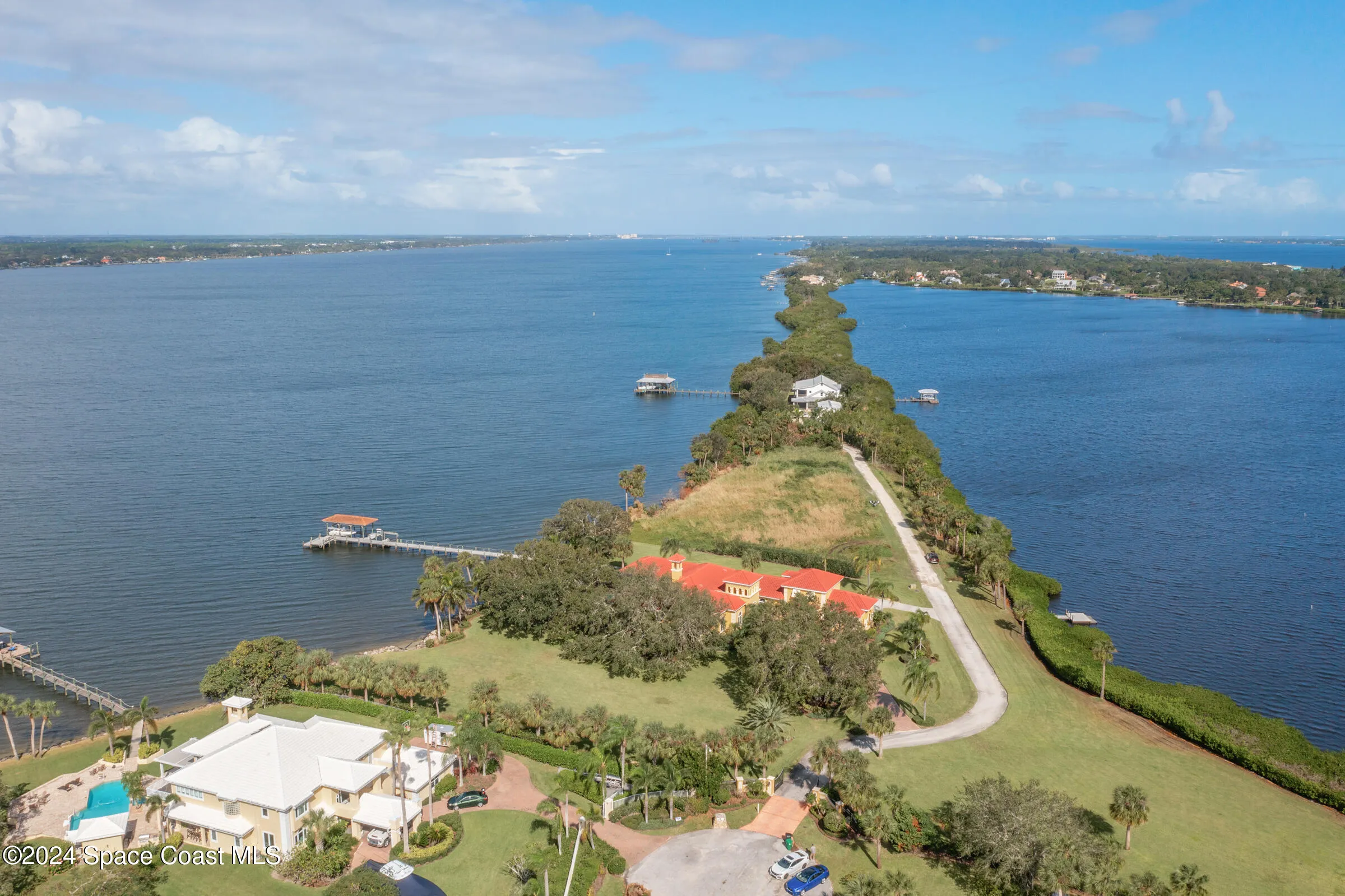 Merritt Island, Florida 32952, United States, 5 Bedrooms Bedrooms, ,6 BathroomsBathrooms,Residential,Active,31419