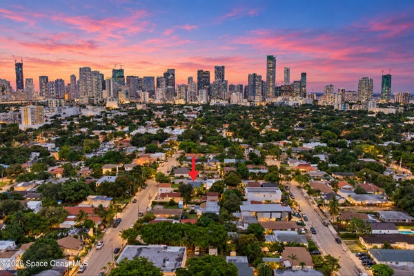 1112 SW 11TH AVE, MIAMI, FL 33129 - Image 2b44bc69eeaedb4c305dab17a5ca541a/229810919