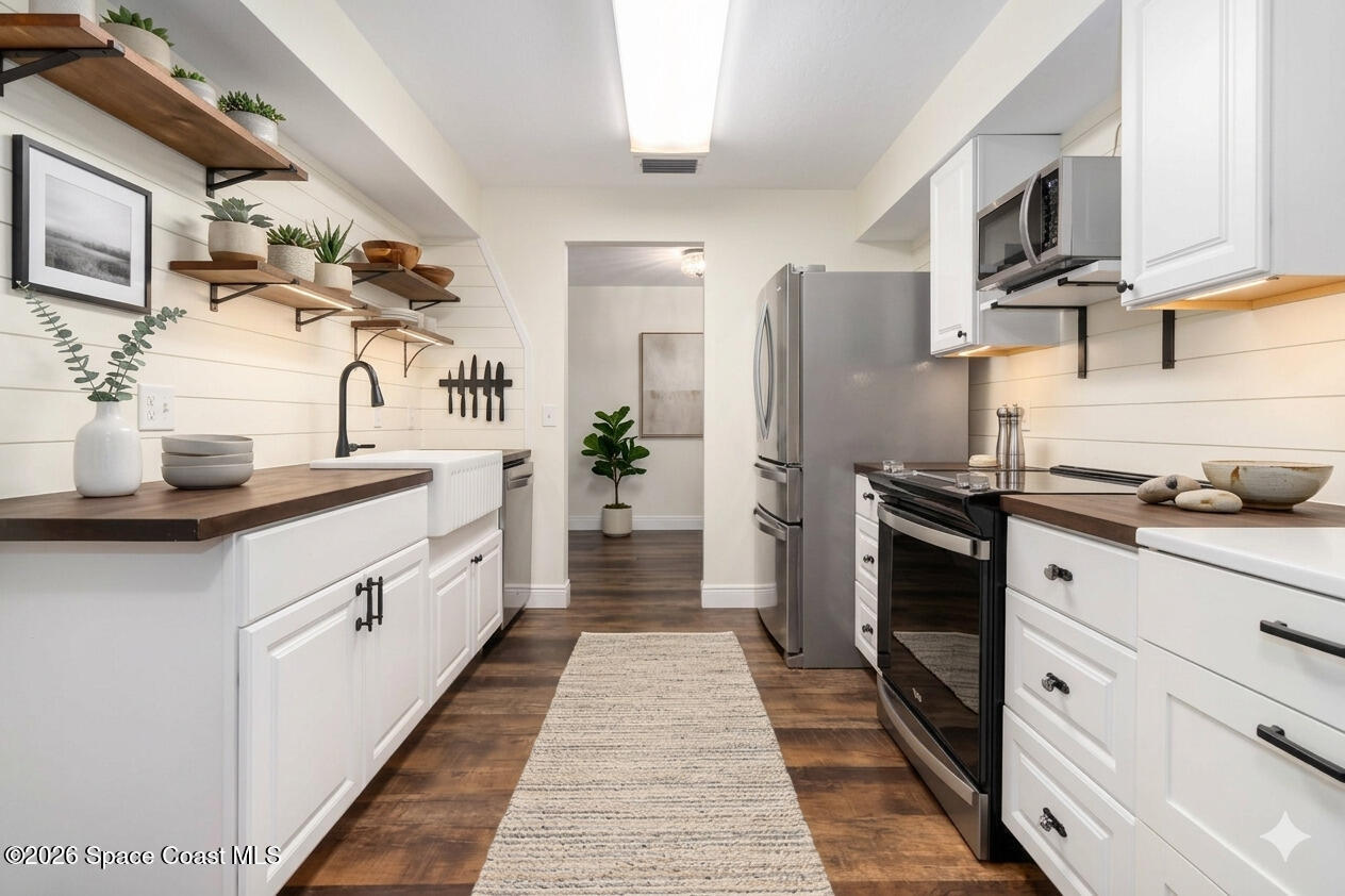 610 Saint Albans Court 19d