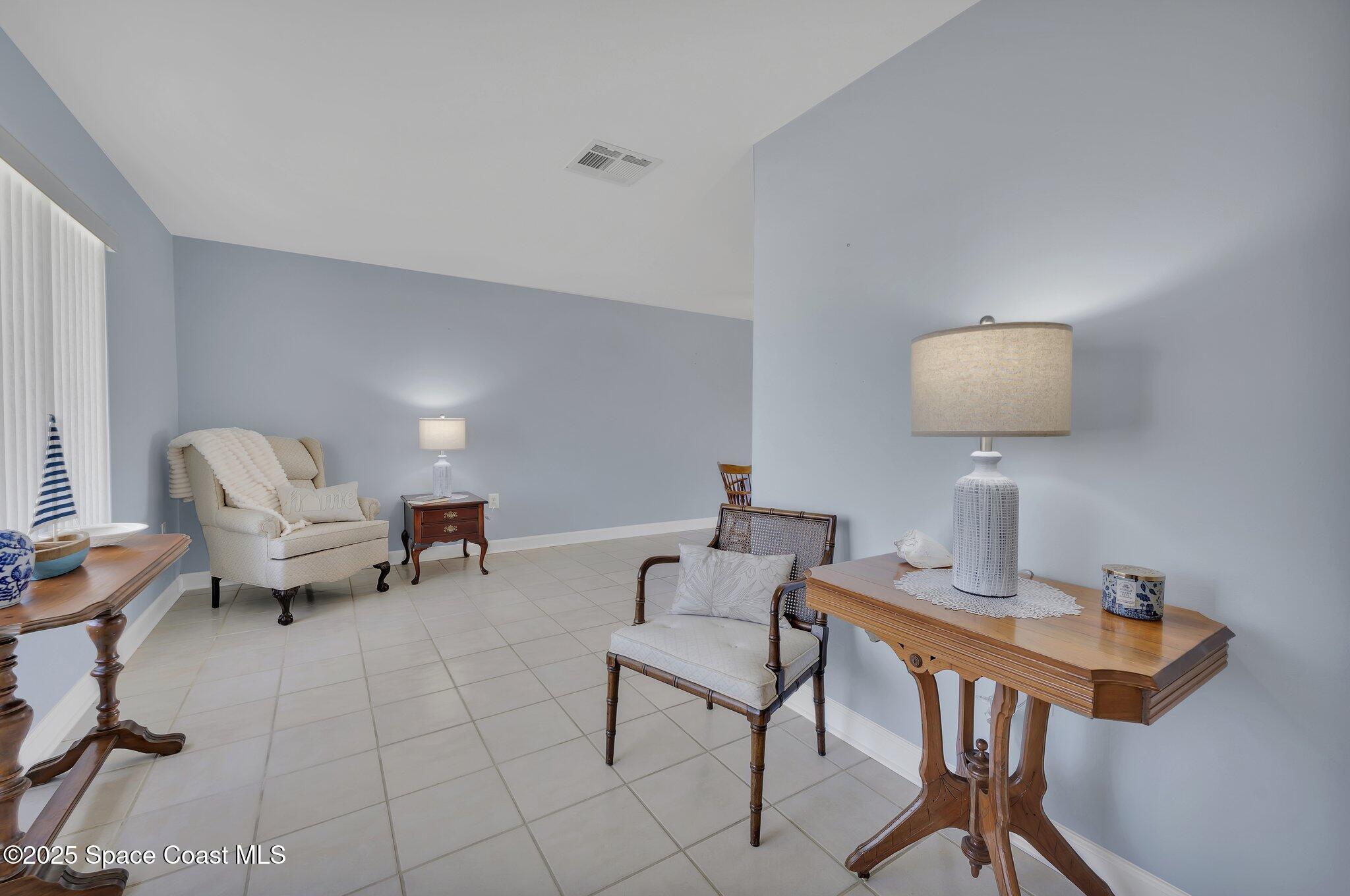 1695 Rochelle Parkway