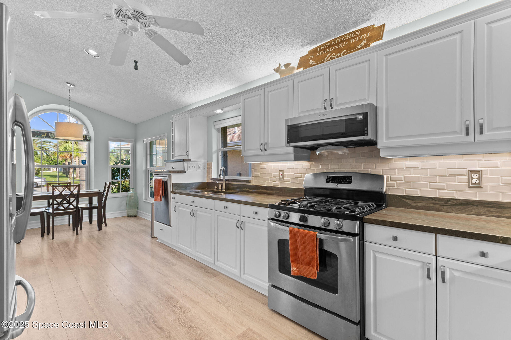 3964 Saint Armens Circle