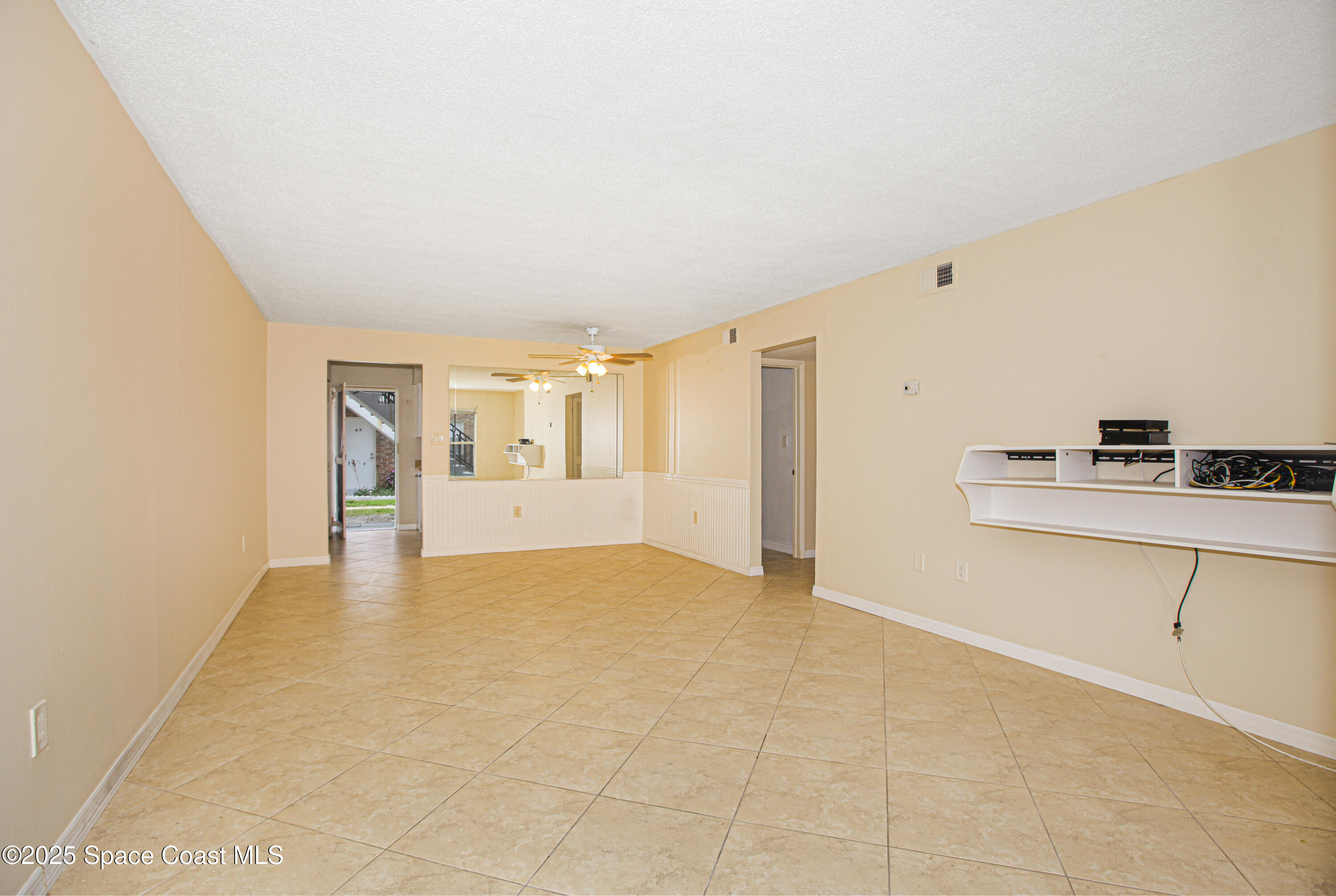 190 E Olmstead Drive B7
