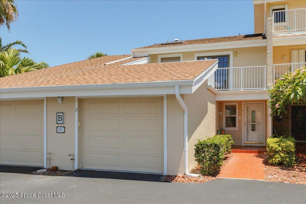 101 La Costa Street 2b