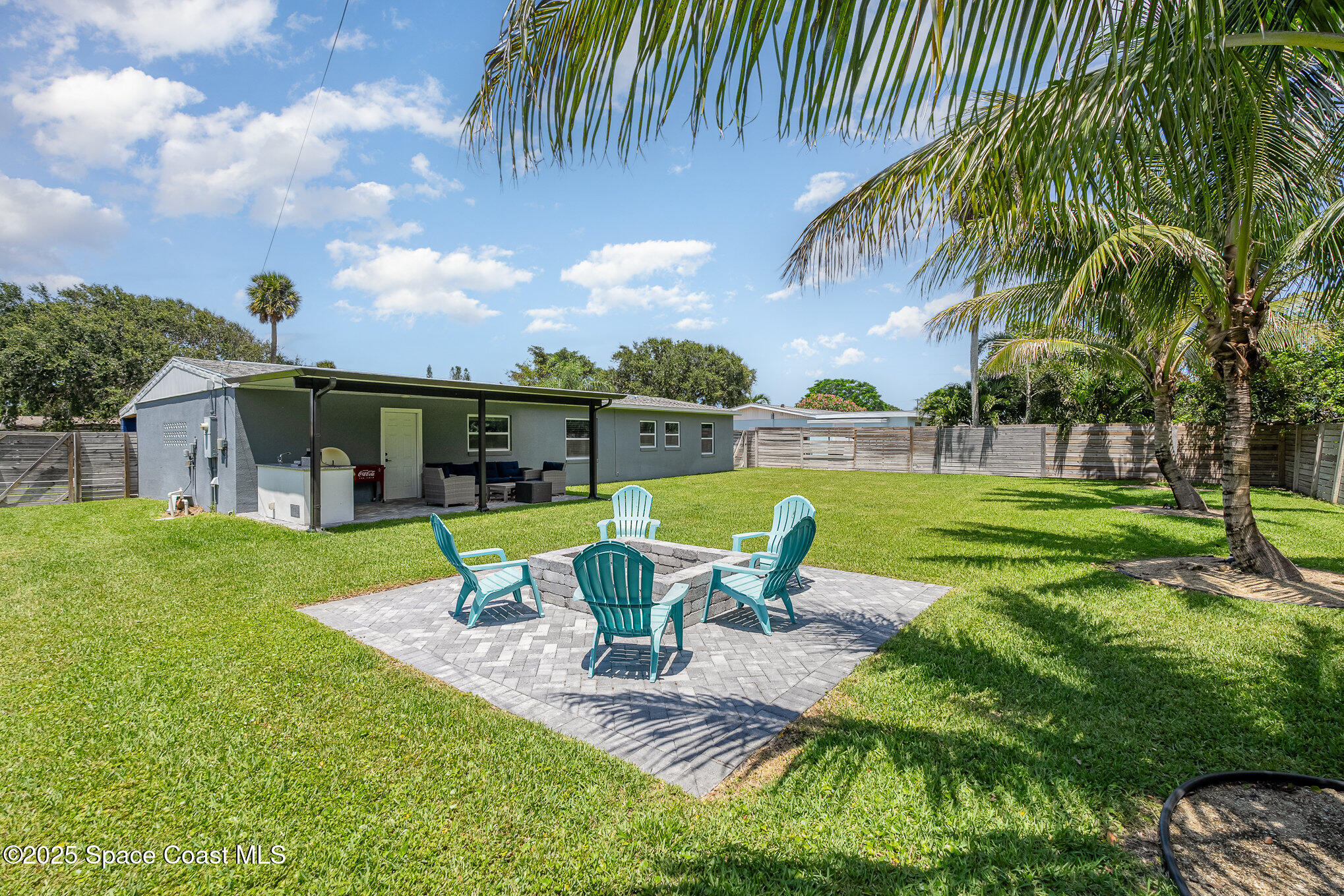 131 W Gadsden Lane