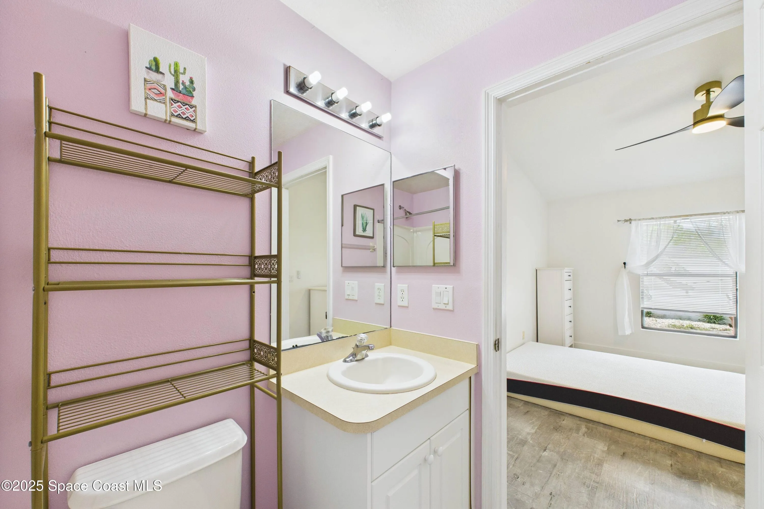 Melbourne, Florida 32901, United States, 2 Bedrooms Bedrooms, ,2 BathroomsBathrooms,Residential,Active,195972