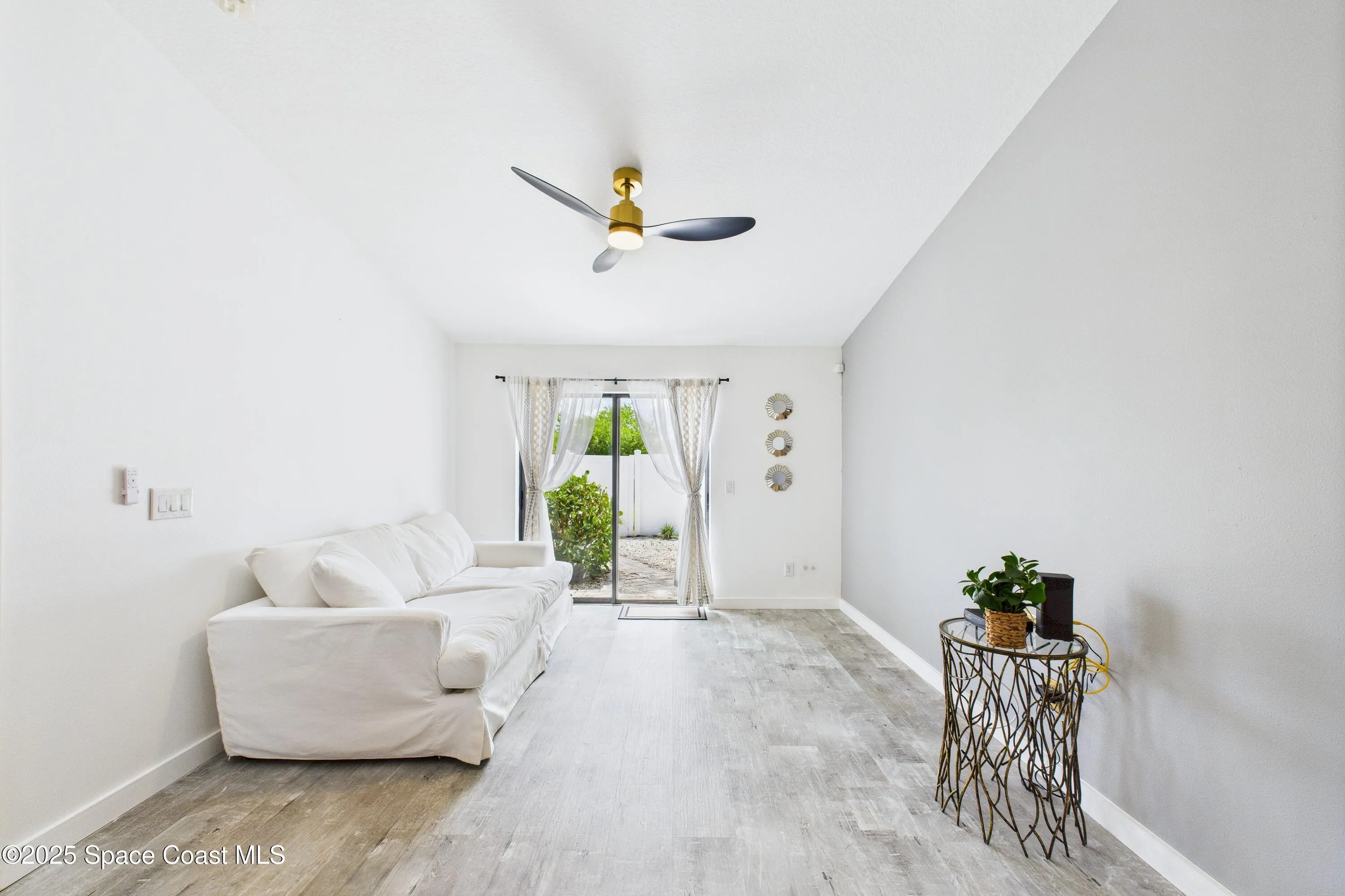 Melbourne, Florida 32901, United States, 2 Bedrooms Bedrooms, ,2 BathroomsBathrooms,Residential,Active,195972