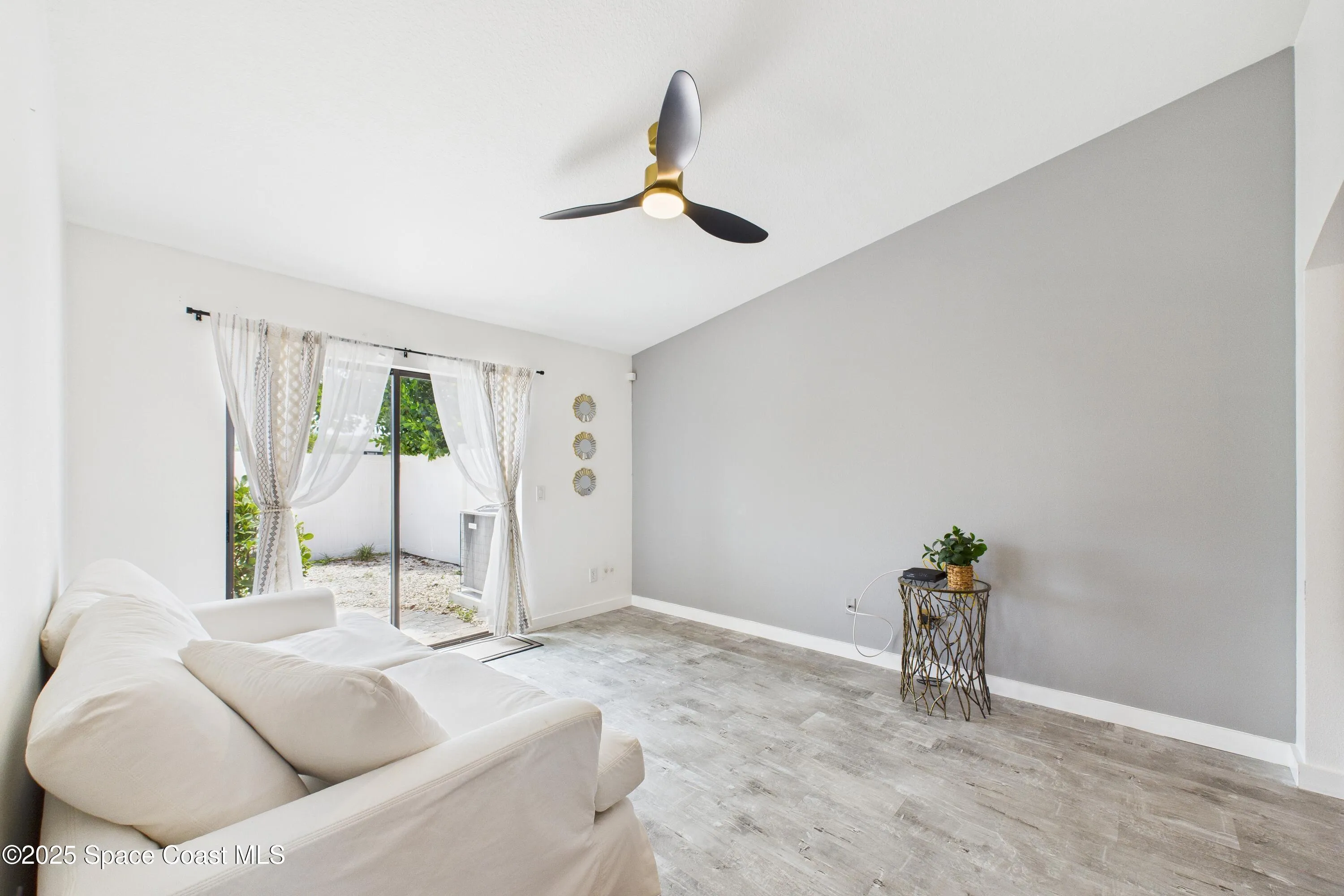 Melbourne, Florida 32901, United States, 2 Bedrooms Bedrooms, ,2 BathroomsBathrooms,Residential,Active,195972