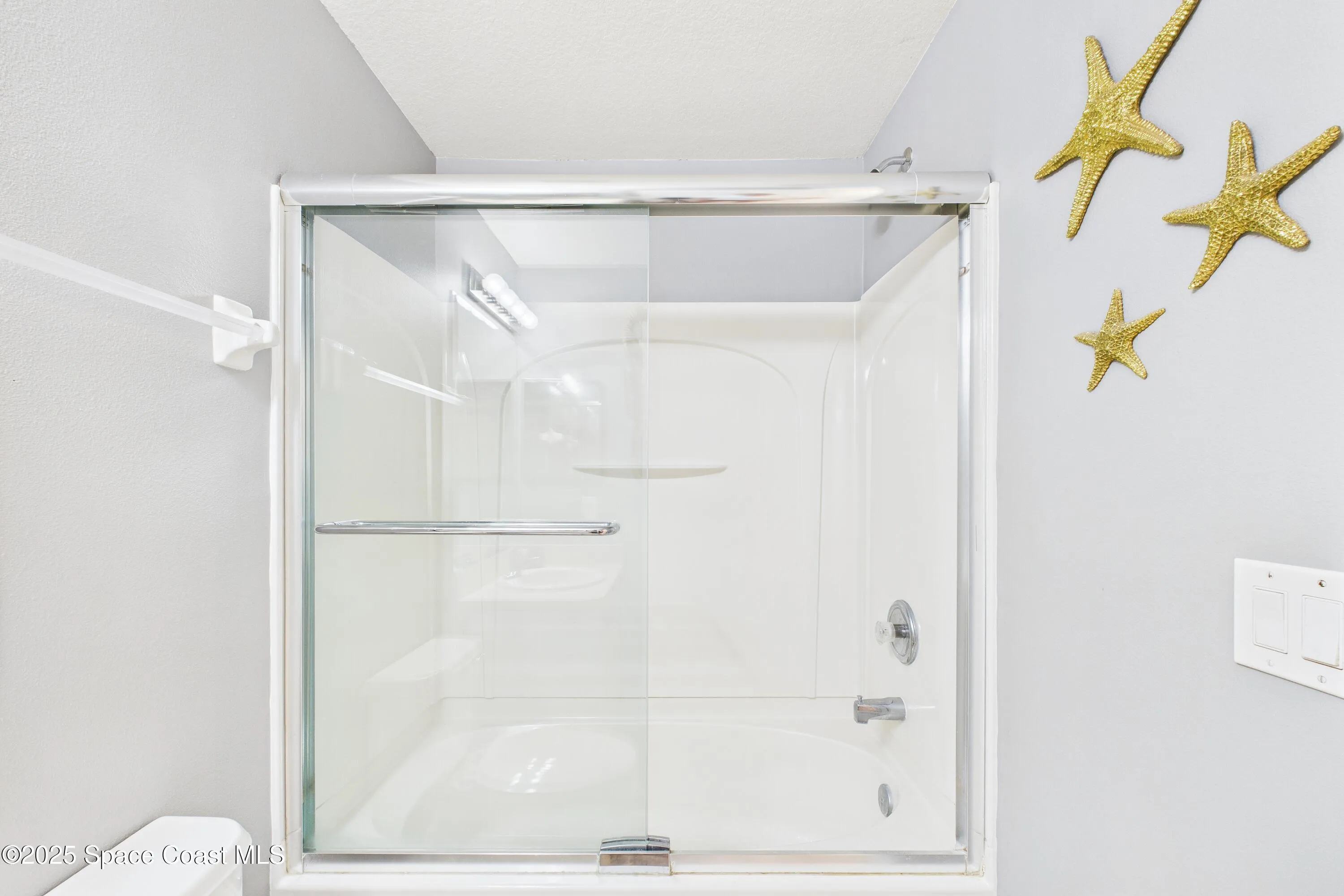 Melbourne, Florida 32901, United States, 2 Bedrooms Bedrooms, ,2 BathroomsBathrooms,Residential,Active,195972