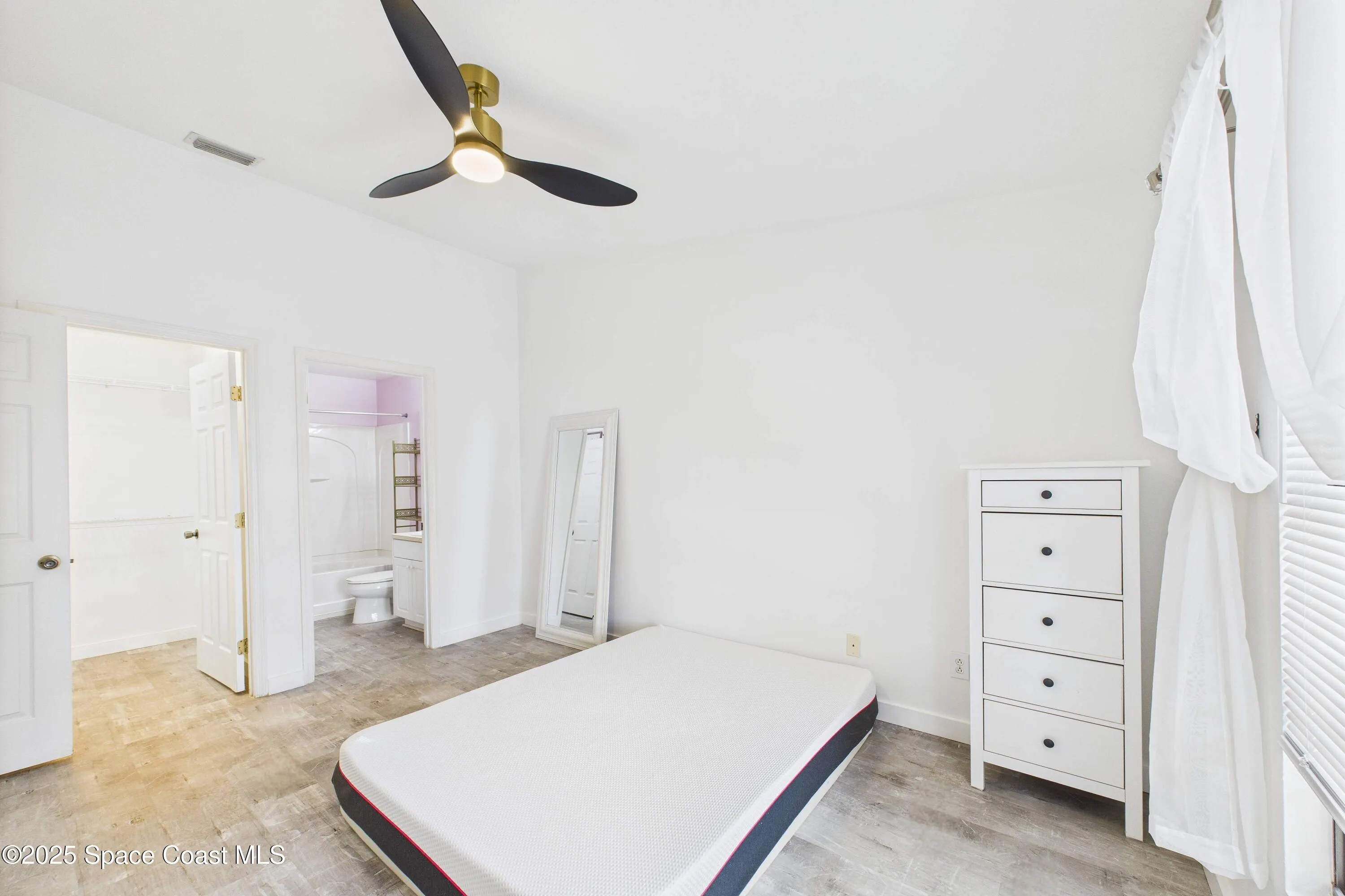 Melbourne, Florida 32901, United States, 2 Bedrooms Bedrooms, ,2 BathroomsBathrooms,Residential,Active,195972