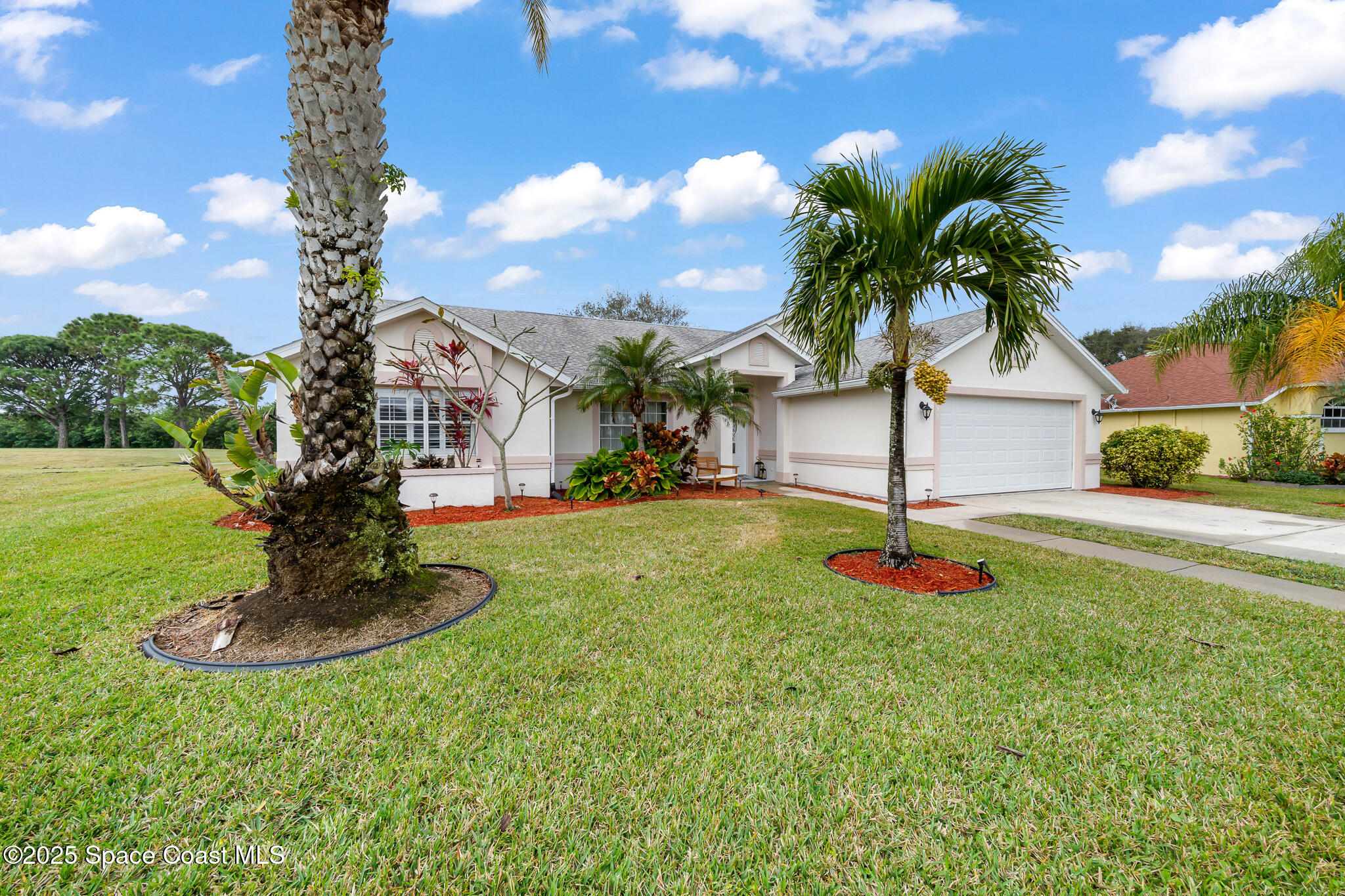2631 Canterbury Circle