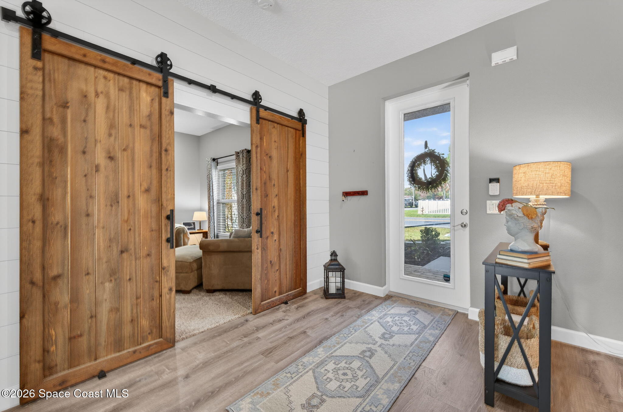 1046 N Tropical Trail