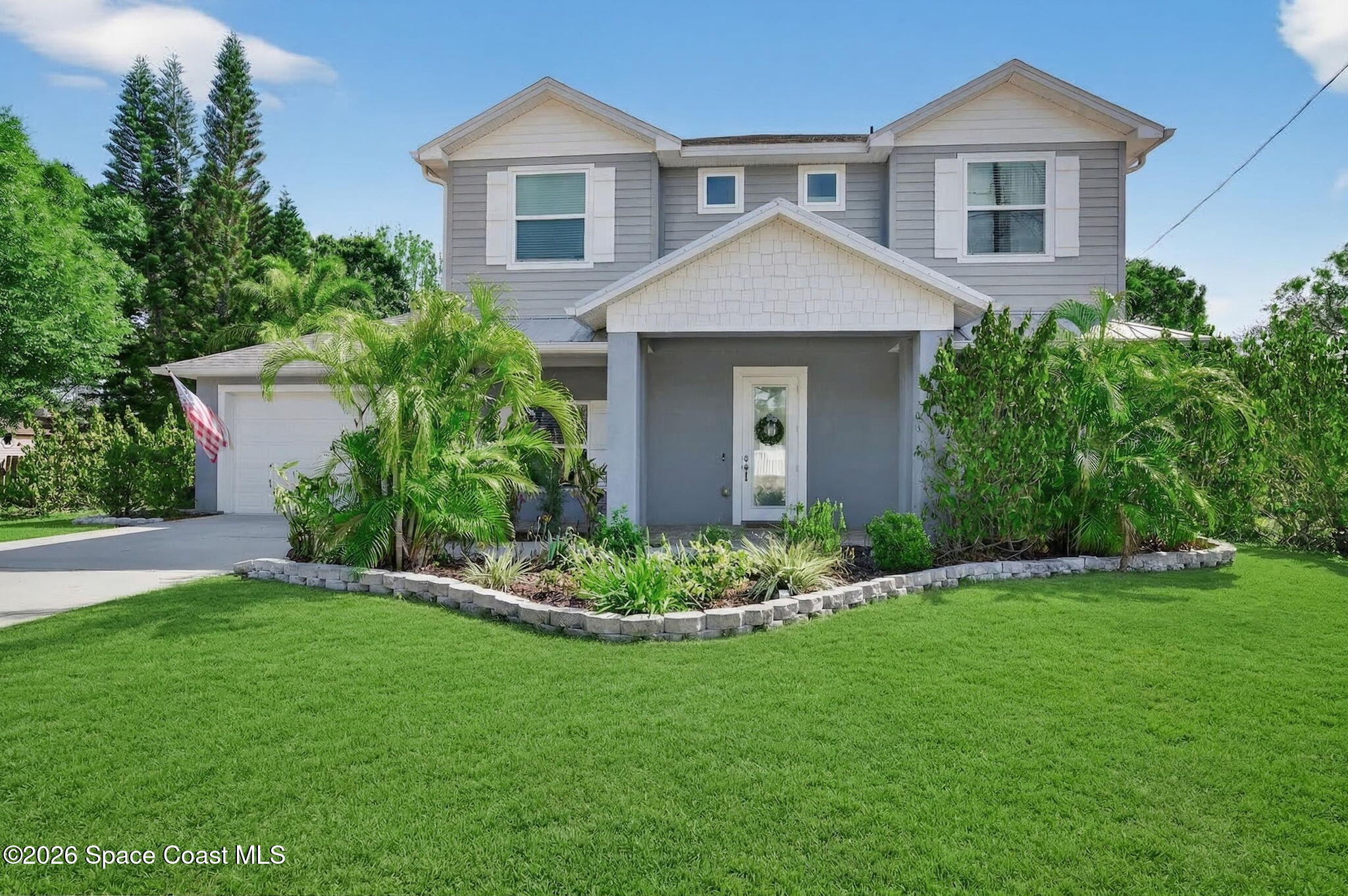 1046 N Tropical Trail