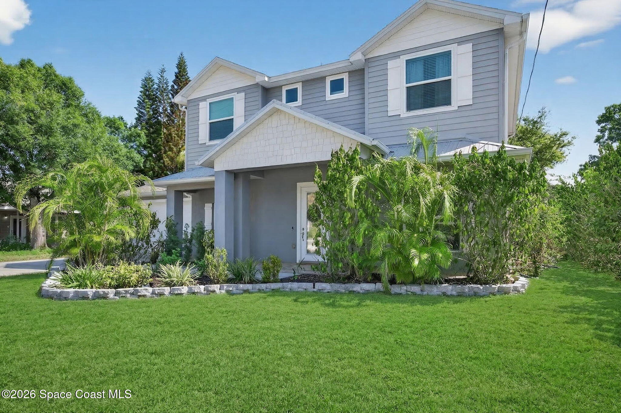 1046 N Tropical Trail