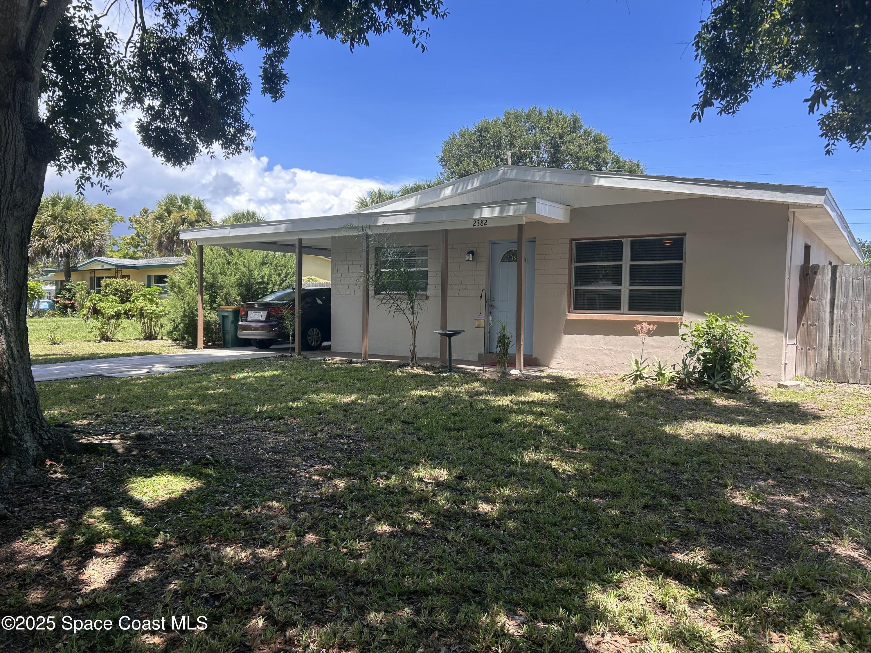2382 Canterbury Lane