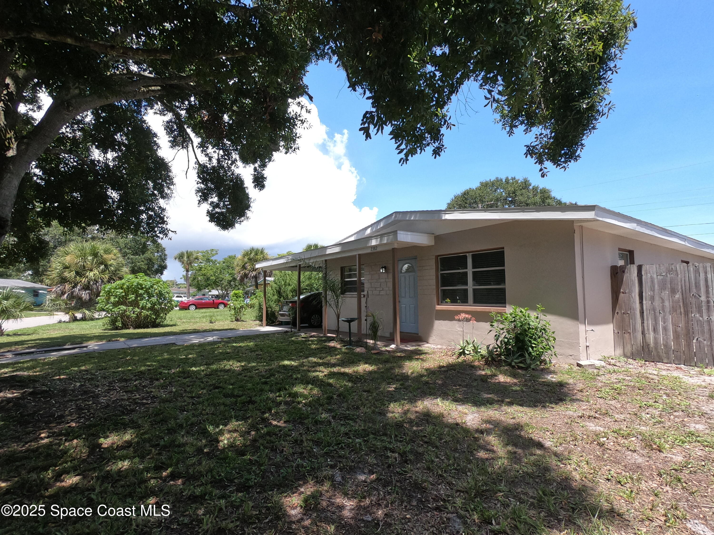2382 Canterbury Lane