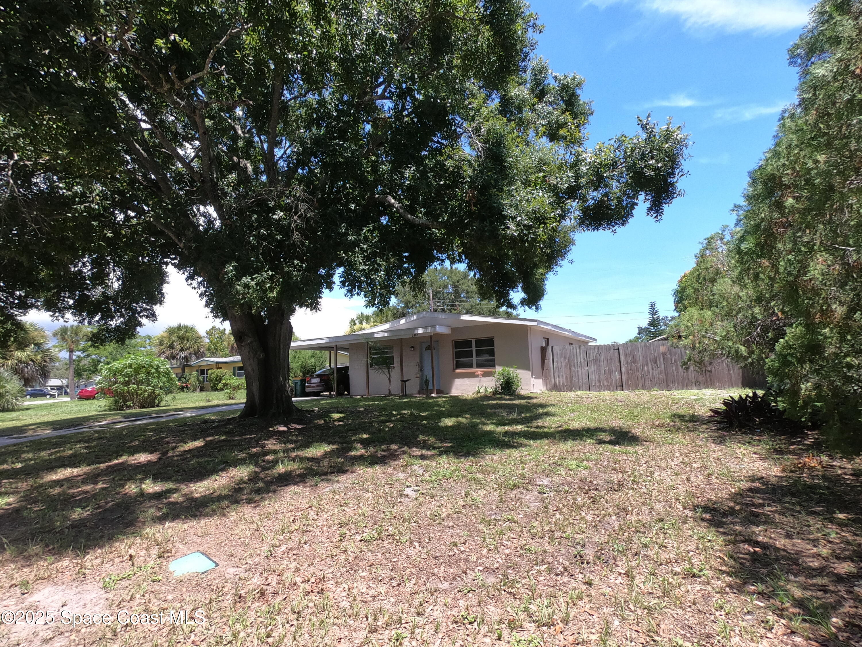2382 Canterbury Lane