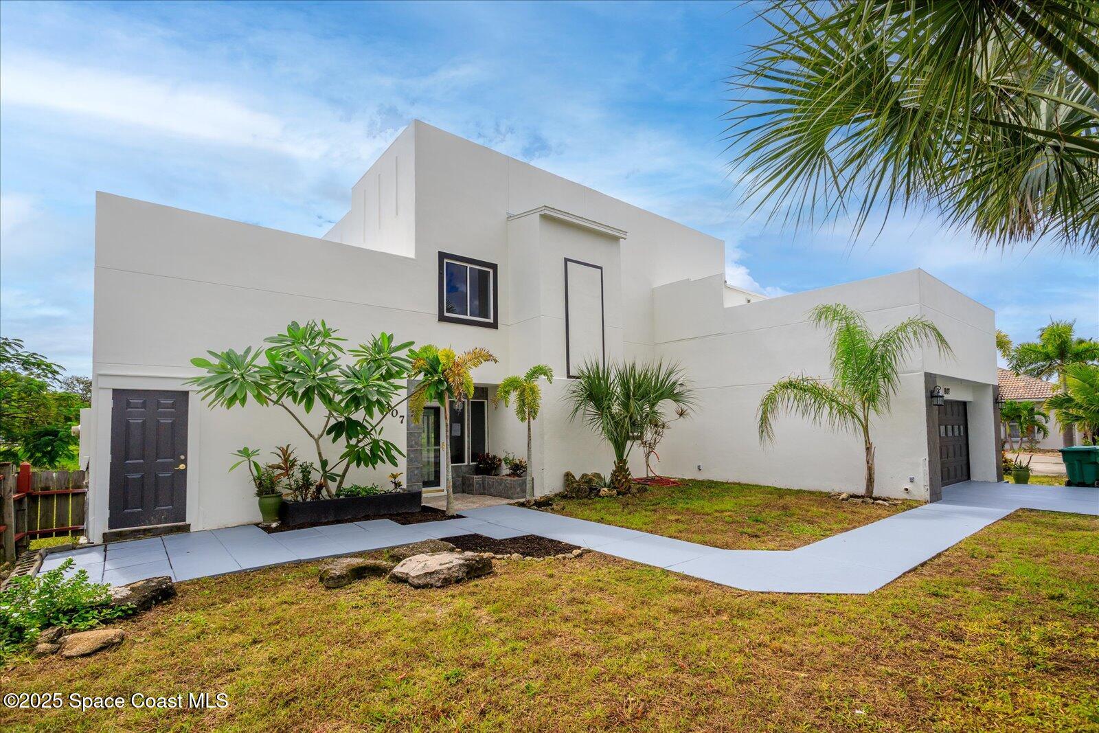 807 W Central Boulevard