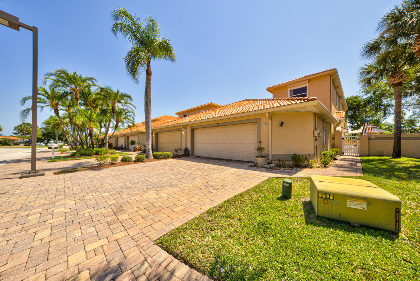 27 Marina Isles Boulevard