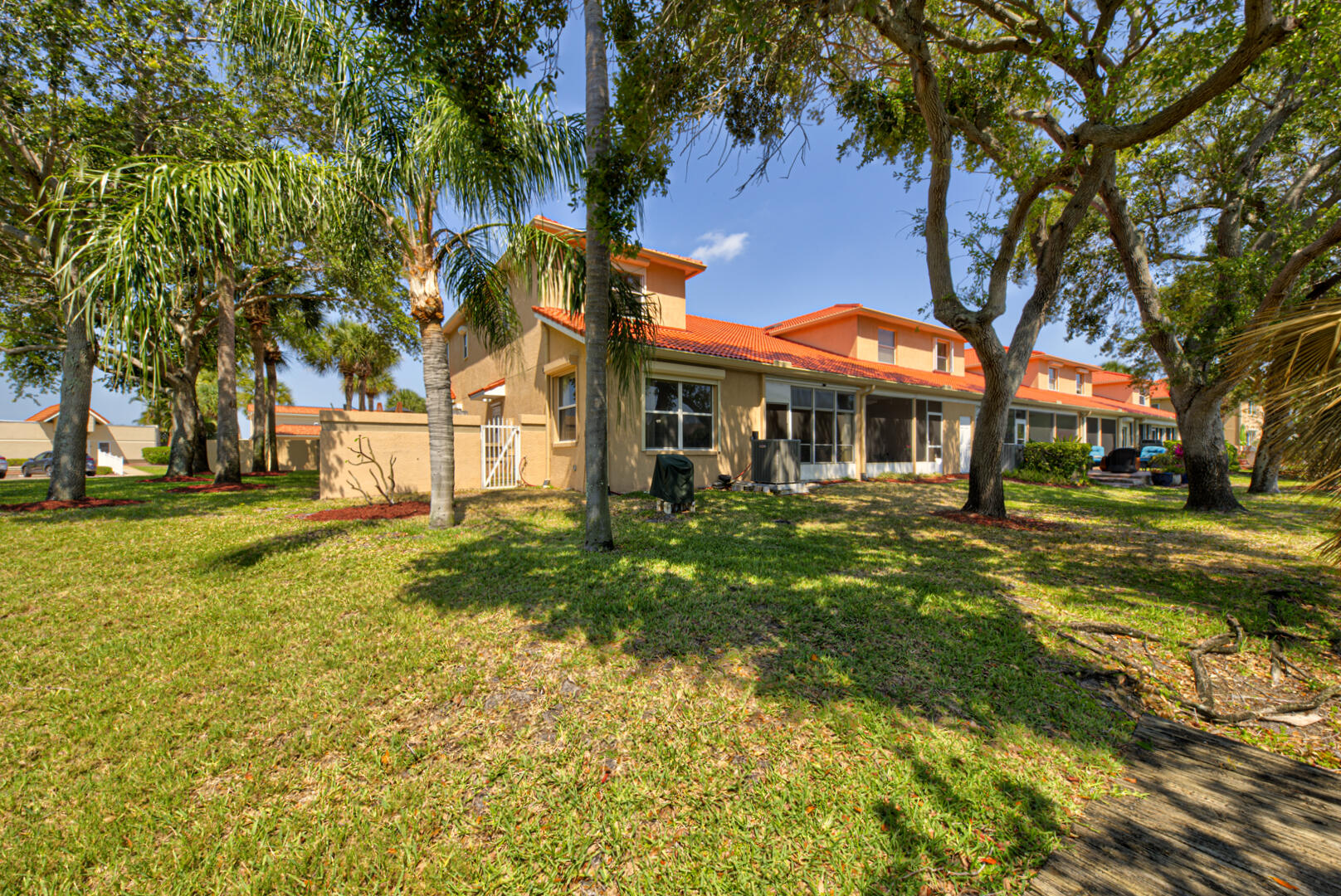 27 Marina Isles Boulevard