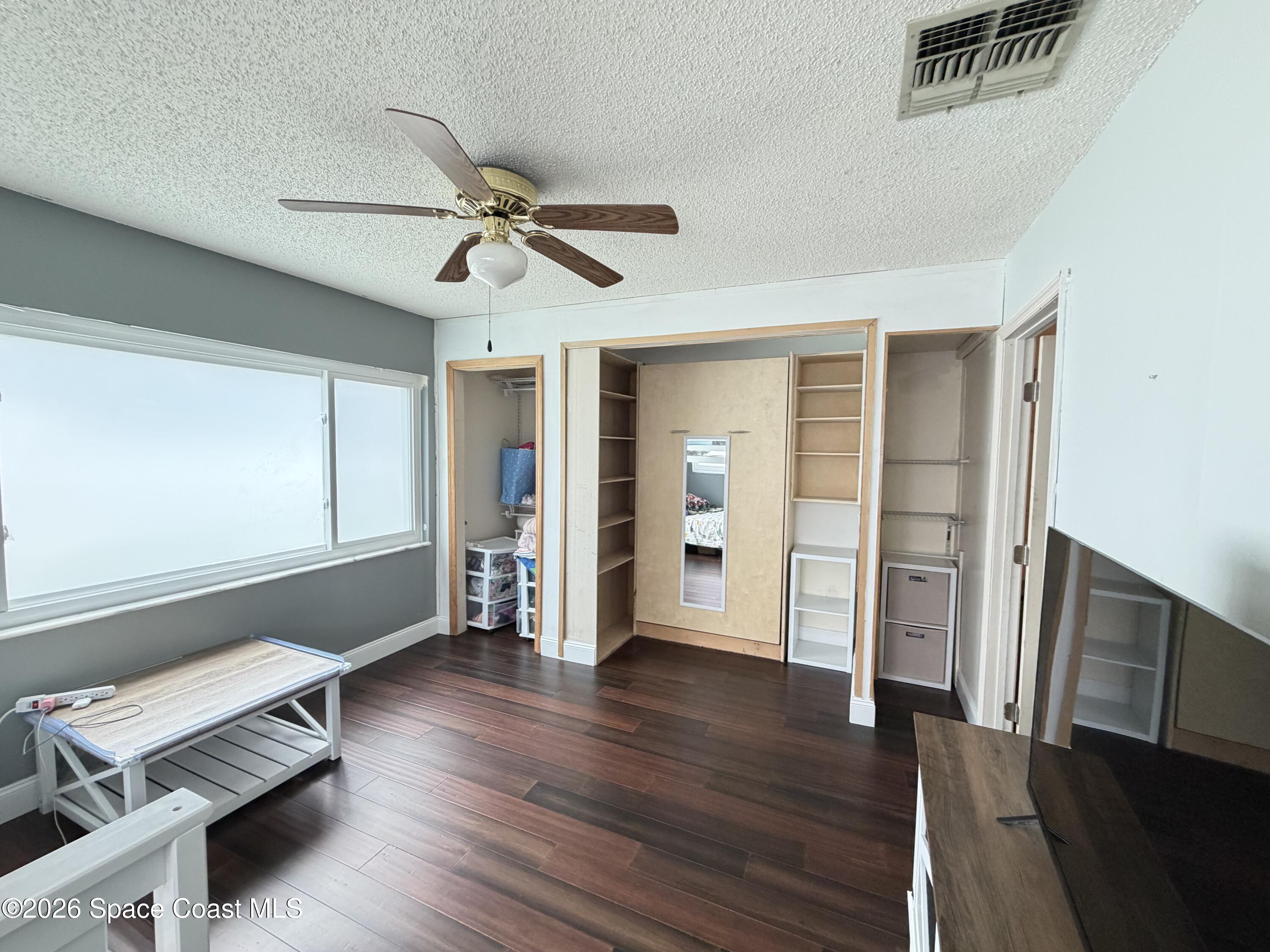 1578 W Powder Horn Road