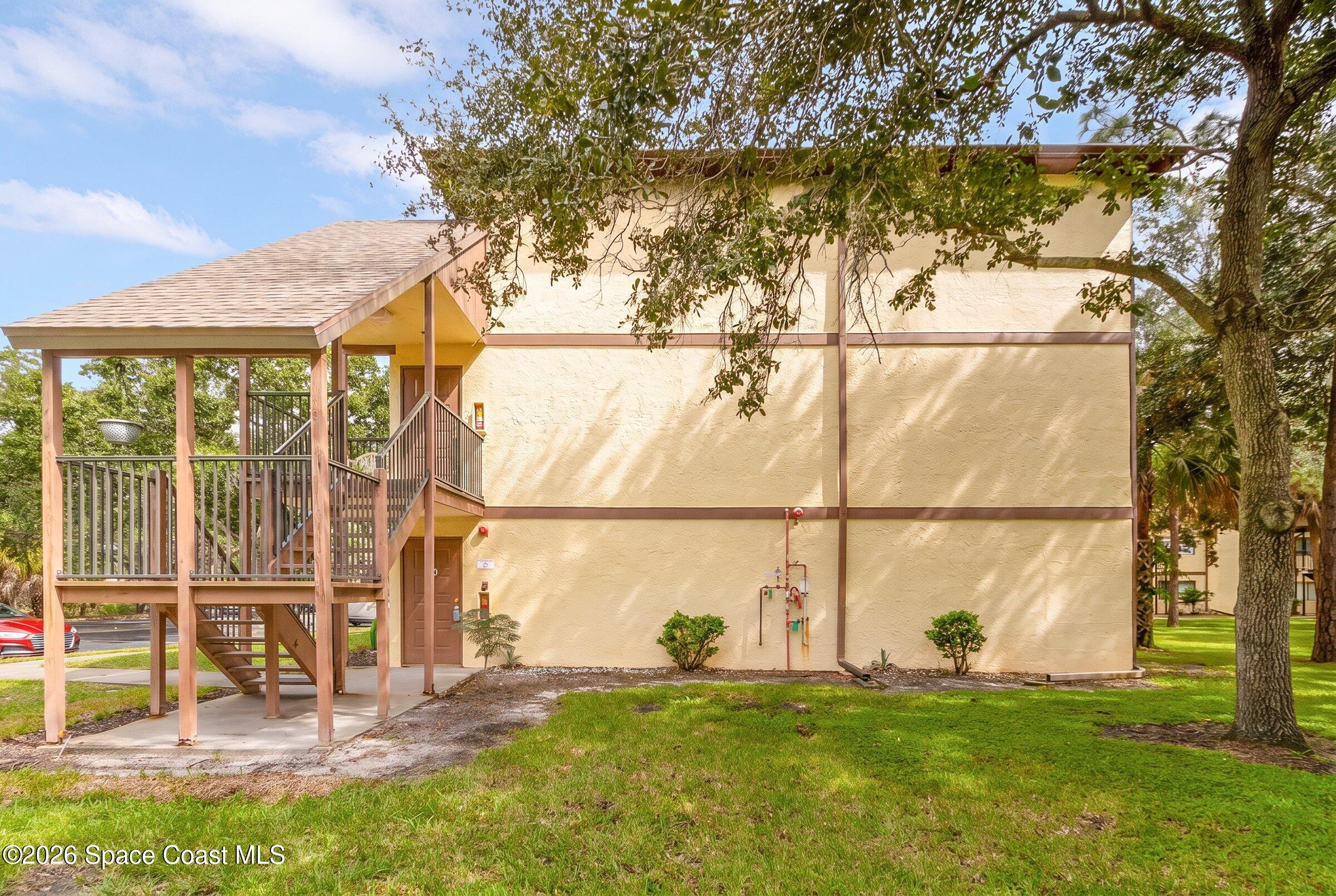 7821 Maplewood Drive 402